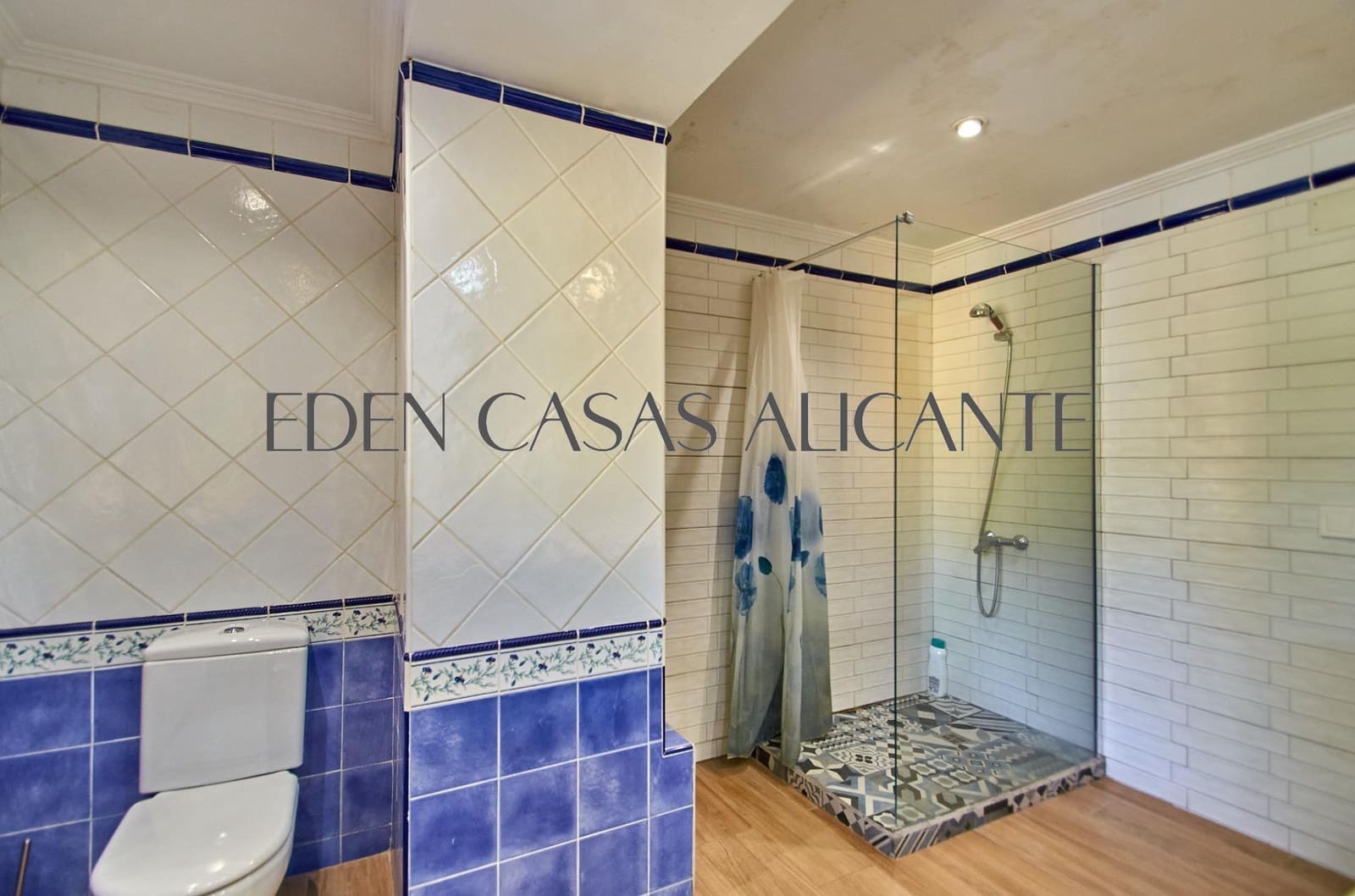 5 bedroom Villa for sale in Muchamiel / Mutxamel with pool - € 775,000 (Ref: 9411184)