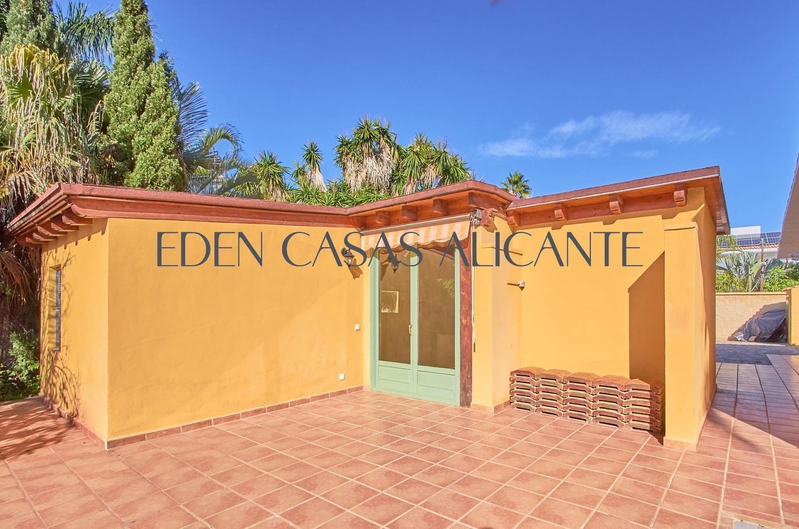 5 bedroom Villa for sale in Muchamiel / Mutxamel with pool - € 775,000 (Ref: 9411184)