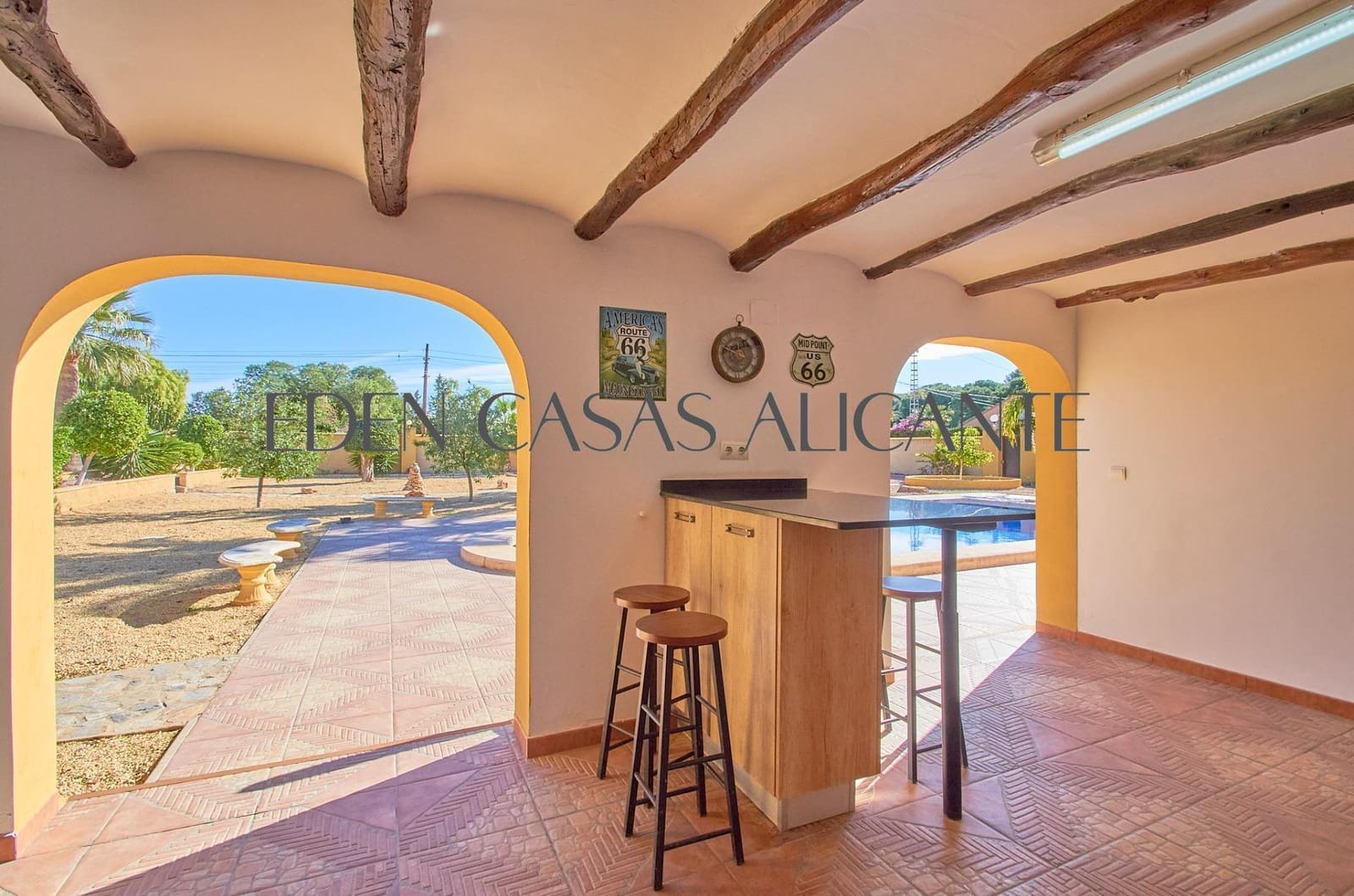 5 bedroom Villa for sale in Muchamiel / Mutxamel with pool - € 775,000 (Ref: 9411184)