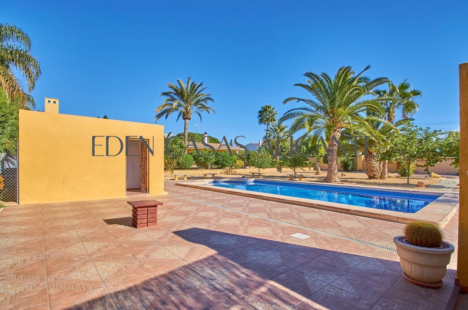 5 bedroom Villa for sale in Muchamiel / Mutxamel with pool - € 775,000 (Ref: 9411184)