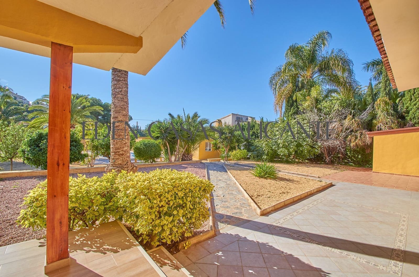 5 bedroom Villa for sale in Muchamiel / Mutxamel with pool - € 775,000 (Ref: 9411184)