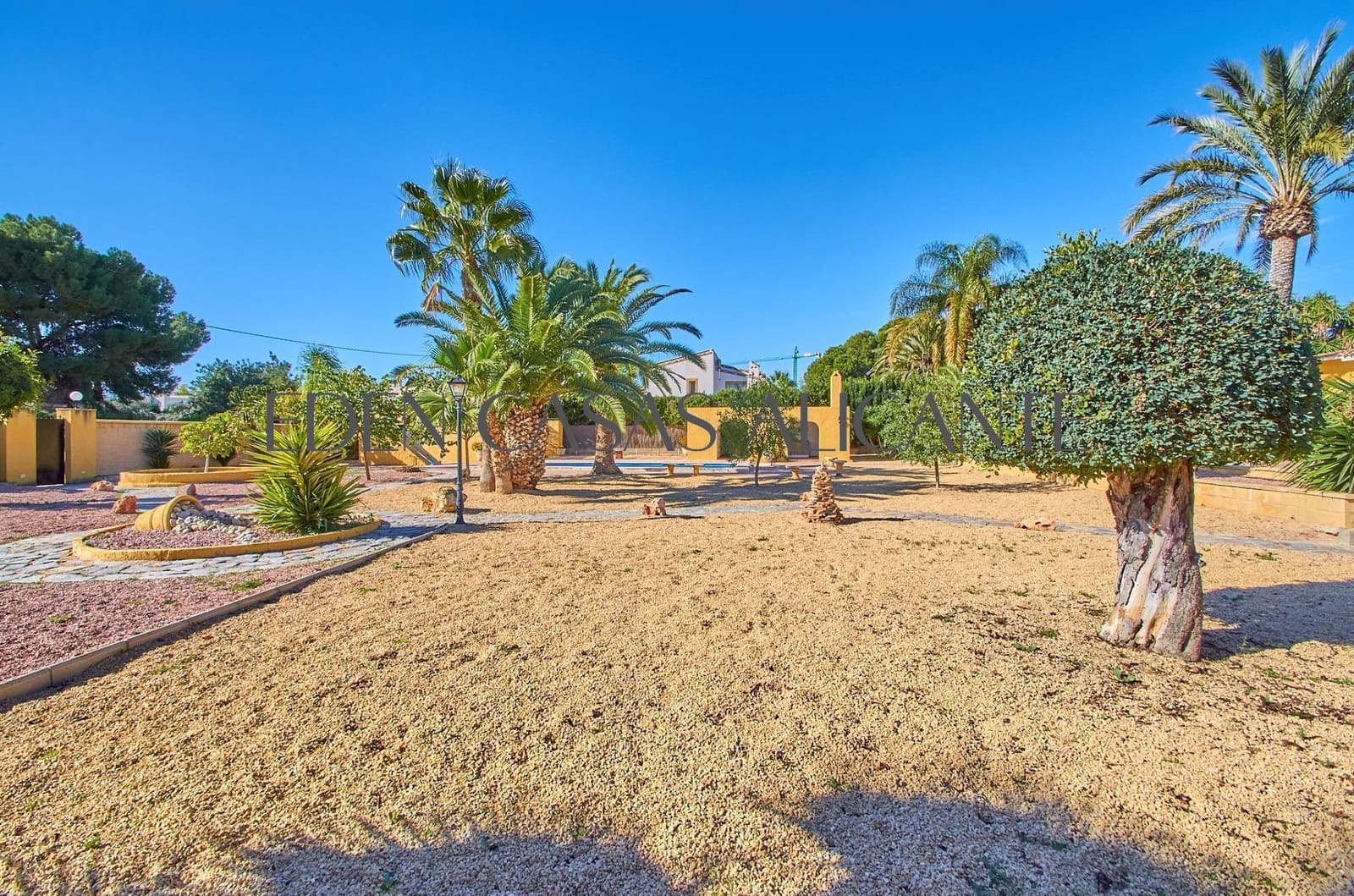 5 bedroom Villa for sale in Muchamiel / Mutxamel with pool - € 775,000 (Ref: 9411184)