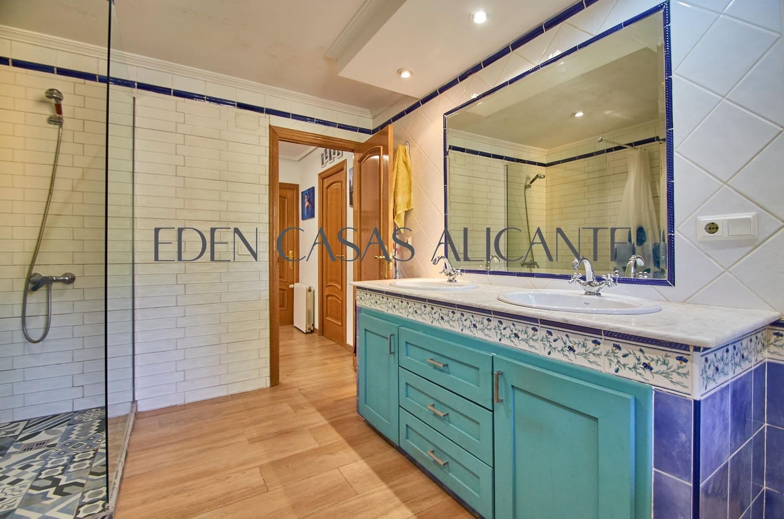 5 bedroom Villa for sale in Muchamiel / Mutxamel with pool - € 775,000 (Ref: 9411184)