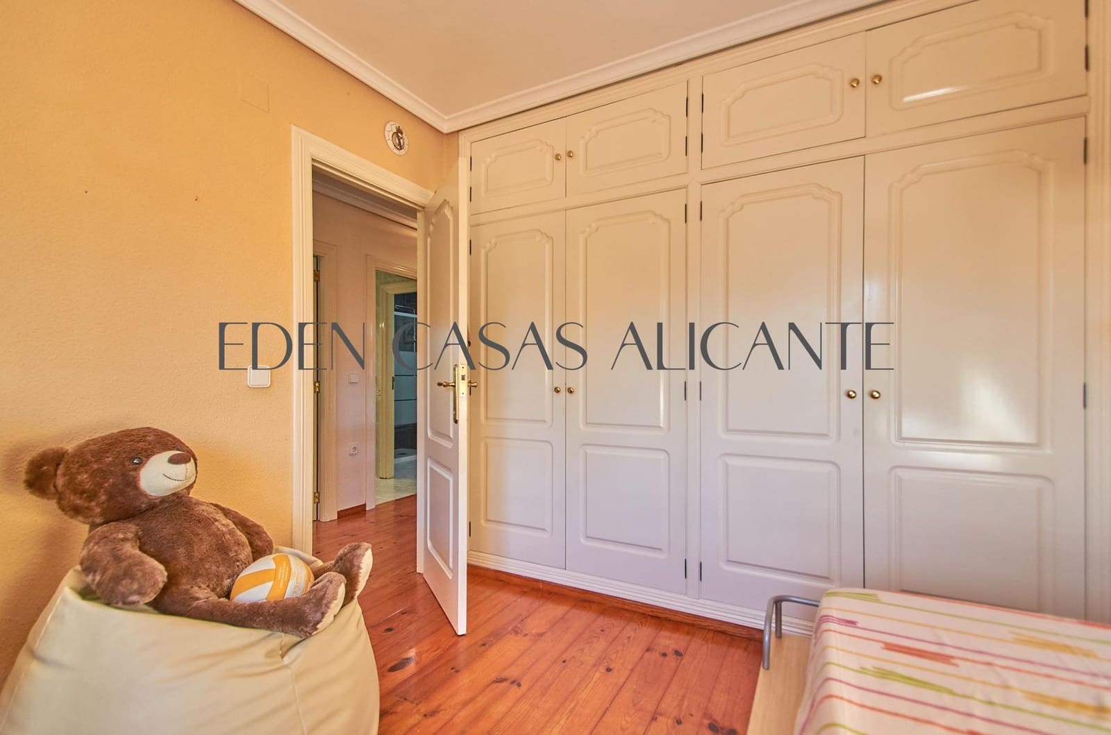 6 bedroom Villa for sale in Muchamiel / Mutxamel with pool garage - € 575,000 (Ref: 9422290)