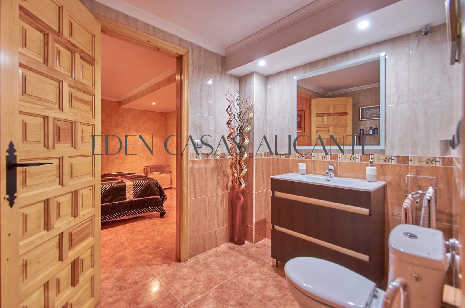 6 bedroom Villa for sale in Muchamiel / Mutxamel with pool garage - € 575,000 (Ref: 9422290)