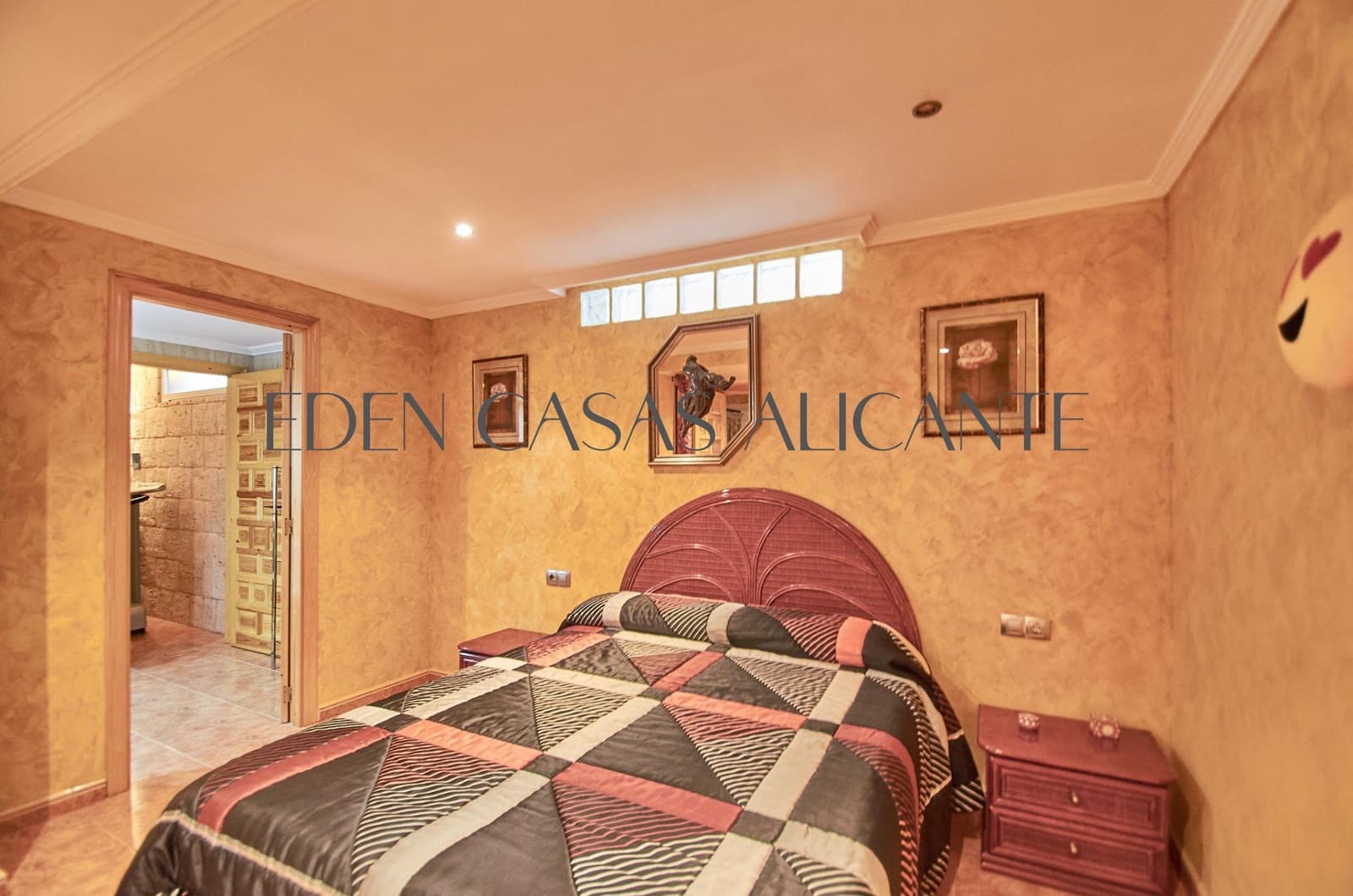 6 bedroom Villa for sale in Muchamiel / Mutxamel with pool garage - € 575,000 (Ref: 9422290)