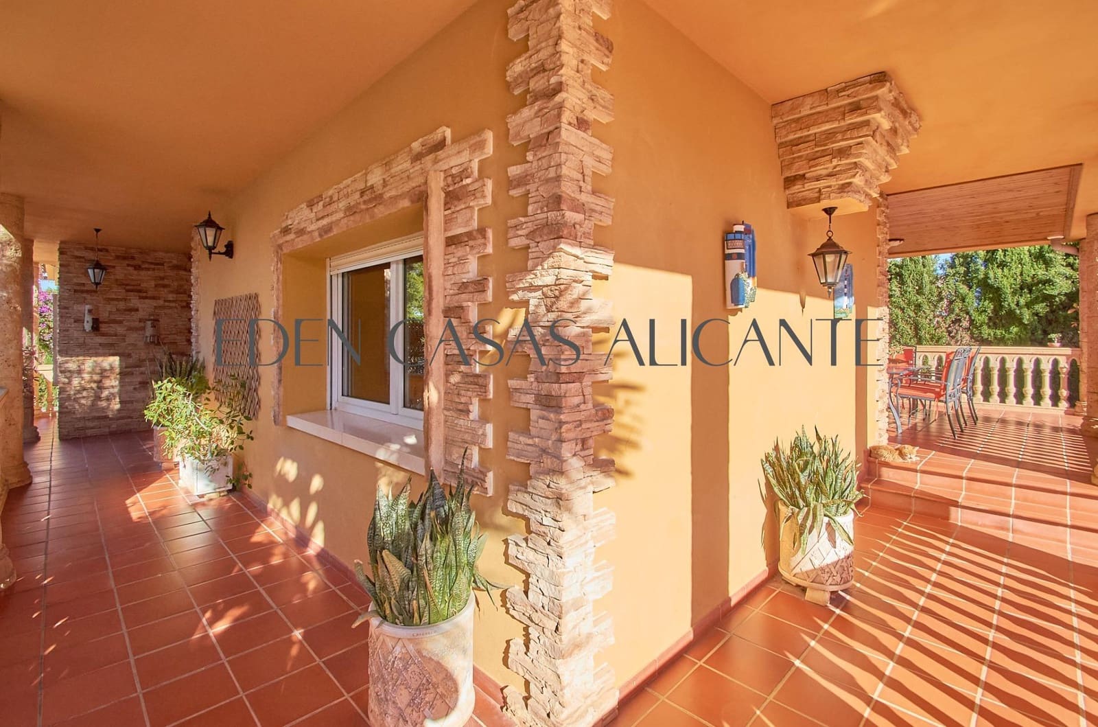 6 bedroom Villa for sale in Muchamiel / Mutxamel with pool garage - € 575,000 (Ref: 9422290)