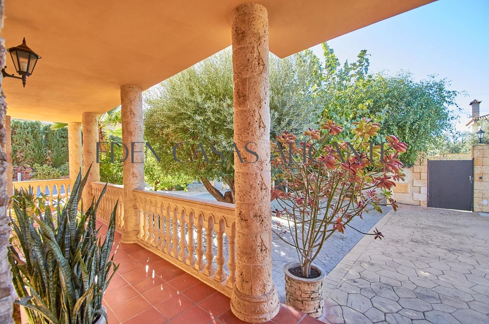 6 bedroom Villa for sale in Muchamiel / Mutxamel with pool garage - € 575,000 (Ref: 9422290)