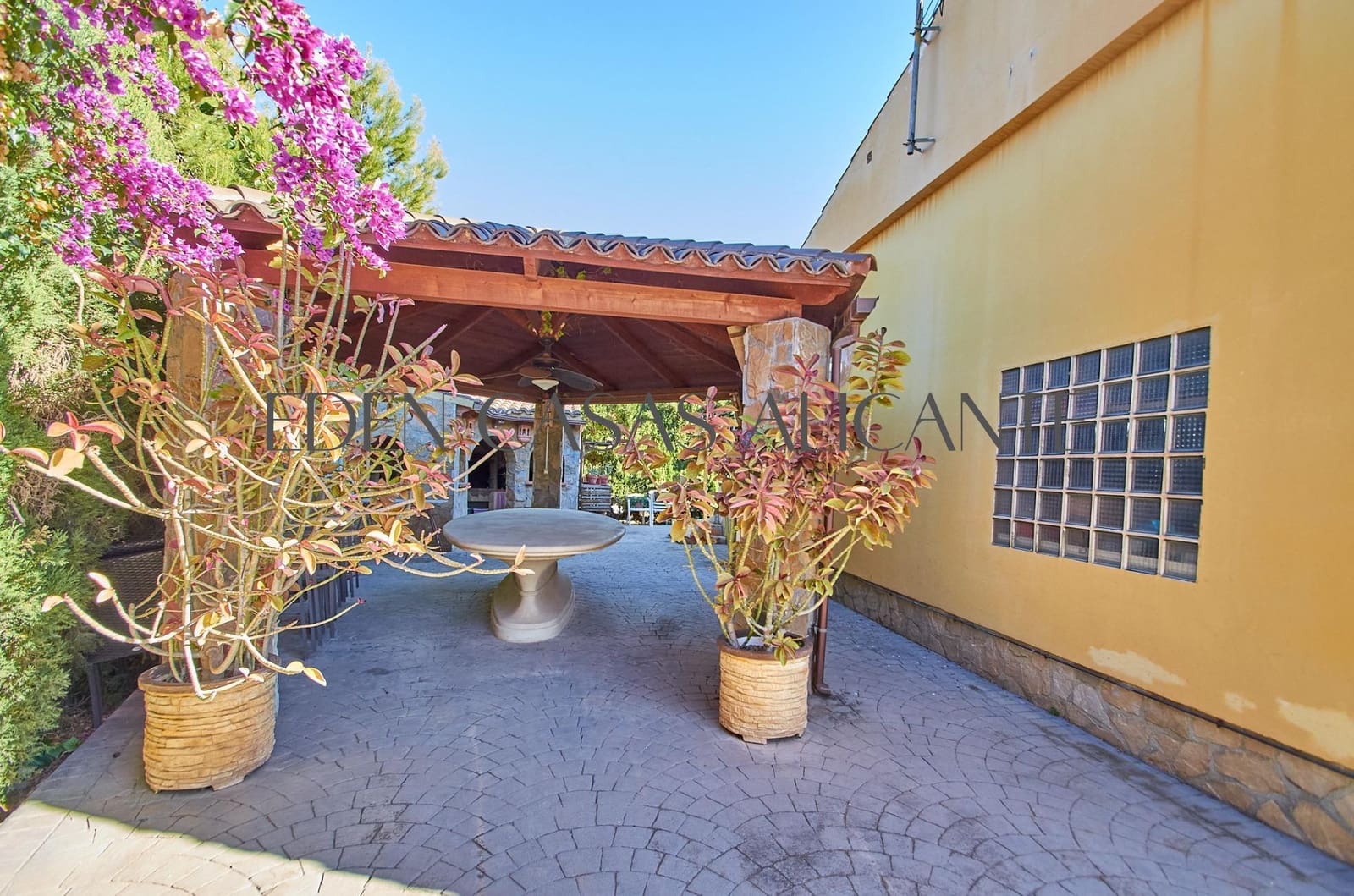 6 bedroom Villa for sale in Muchamiel / Mutxamel with pool garage - € 575,000 (Ref: 9422290)