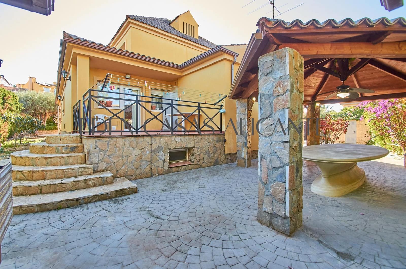 6 bedroom Villa for sale in Muchamiel / Mutxamel with pool garage - € 575,000 (Ref: 9422290)