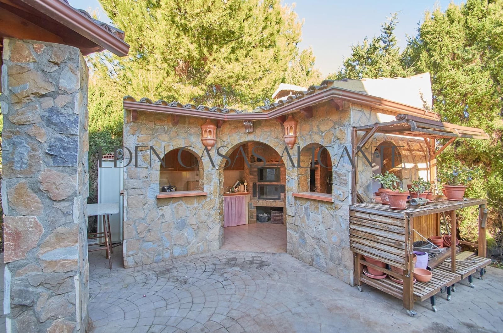 6 bedroom Villa for sale in Muchamiel / Mutxamel with pool garage - € 575,000 (Ref: 9422290)