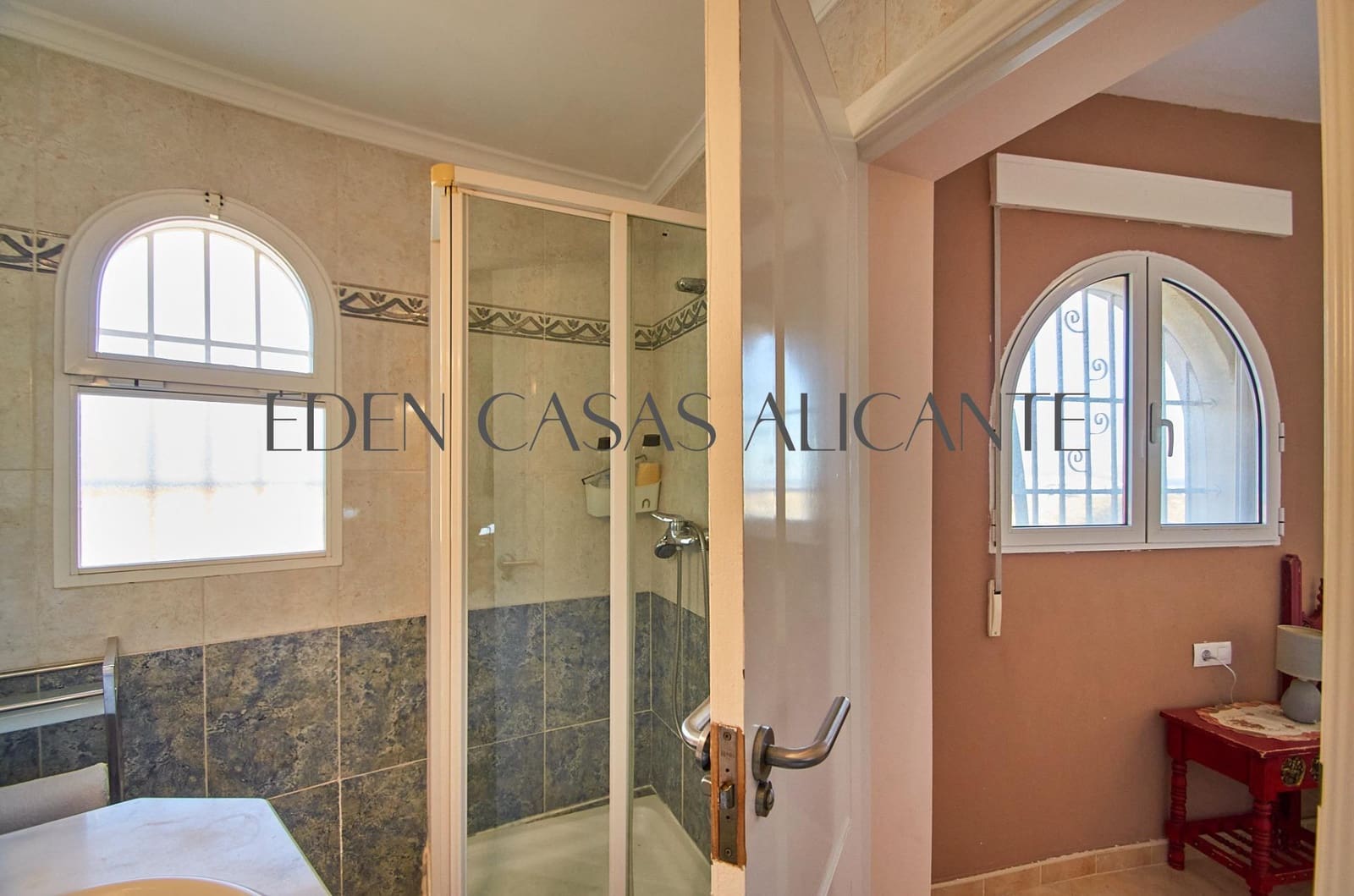 3 bedroom Villa for sale in La Villajoyosa / Vila Joiosa with pool - € 595,000 (Ref: 9435967)