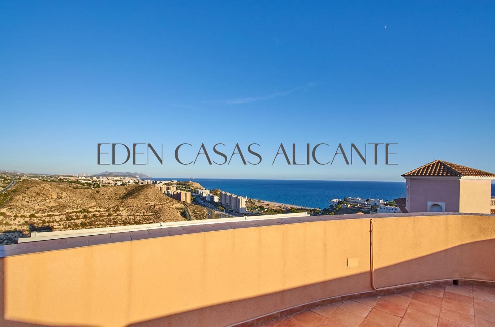 3 bedroom Villa for sale in La Villajoyosa / Vila Joiosa with pool - € 595,000 (Ref: 9435967)