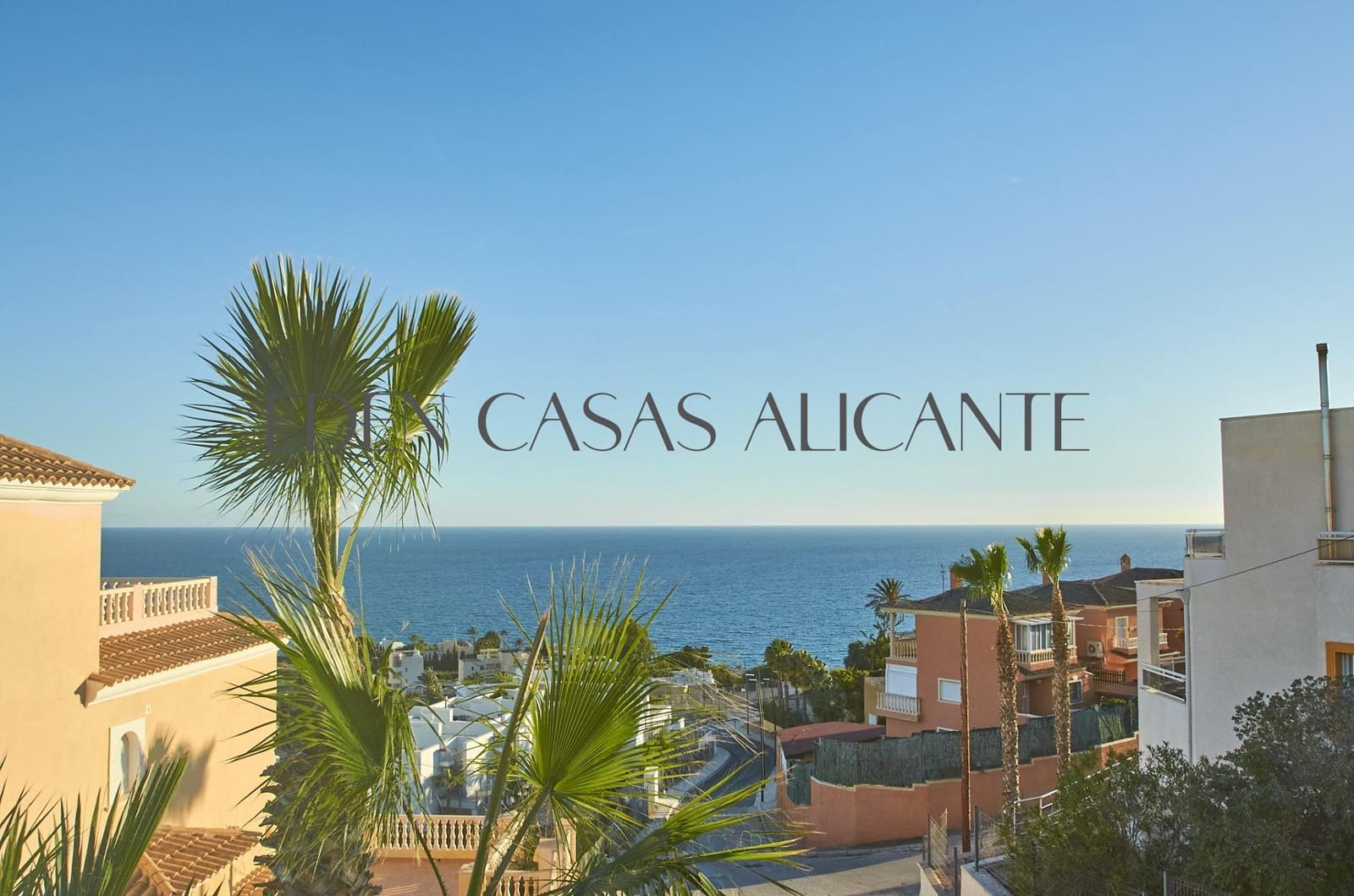 3 bedroom Villa for sale in La Villajoyosa / Vila Joiosa with pool - € 595,000 (Ref: 9435967)