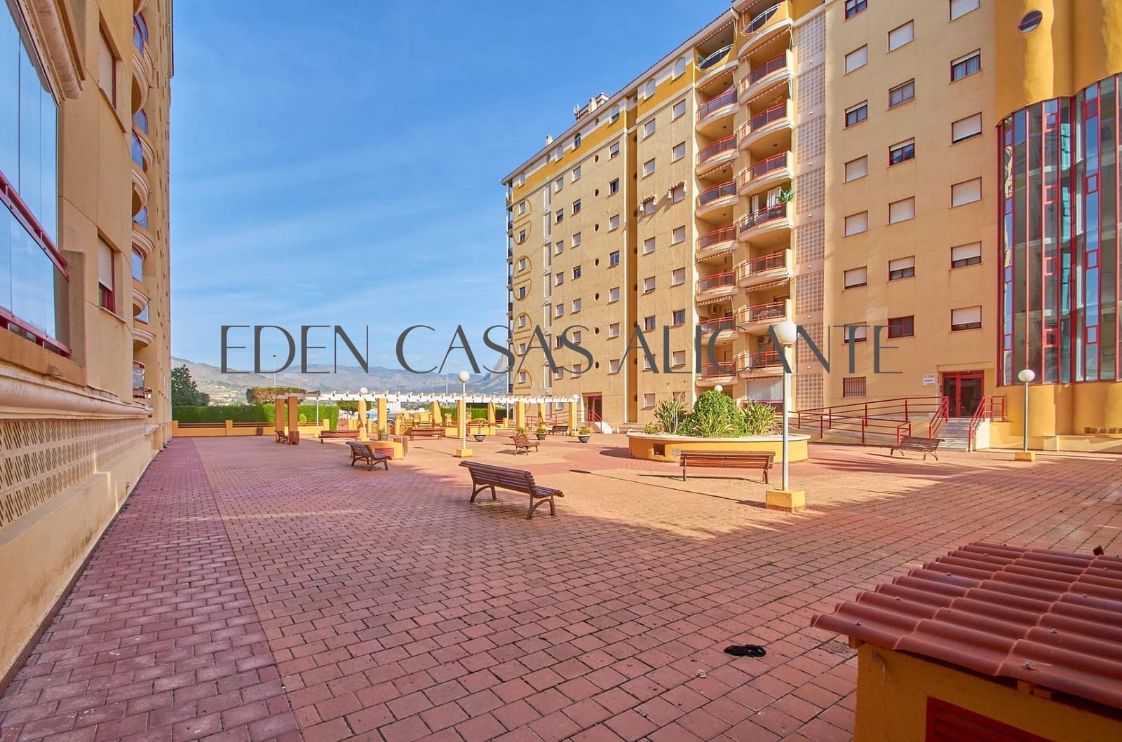 1 quarto Apartamento para venda em La Villajoyosa / Vila Joiosa com piscina garagem - 210 000 € (Ref: 9470578)