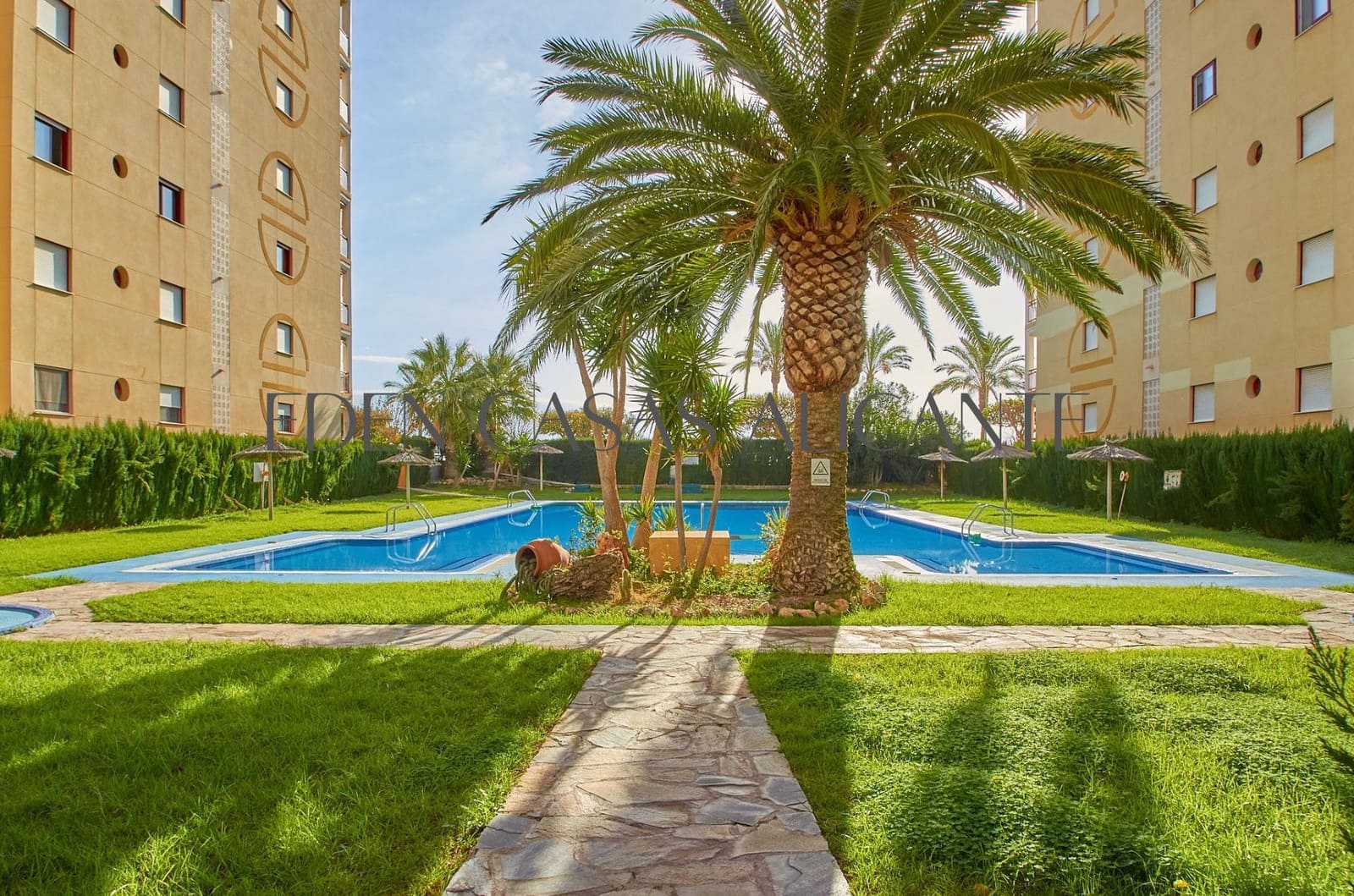 1 quarto Apartamento para venda em La Villajoyosa / Vila Joiosa com piscina garagem - 210 000 € (Ref: 9470578)