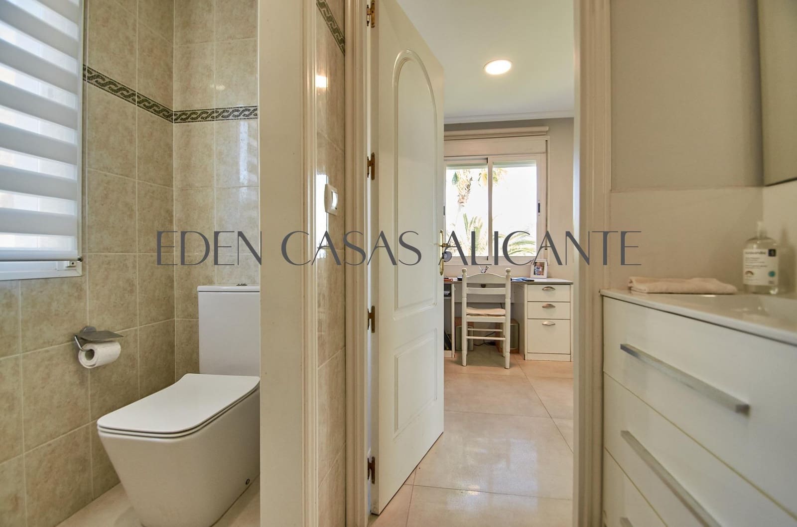 5 bedroom Villa for sale in Coveta Fuma with pool garage - € 1,150,000 (Ref: 9474987)