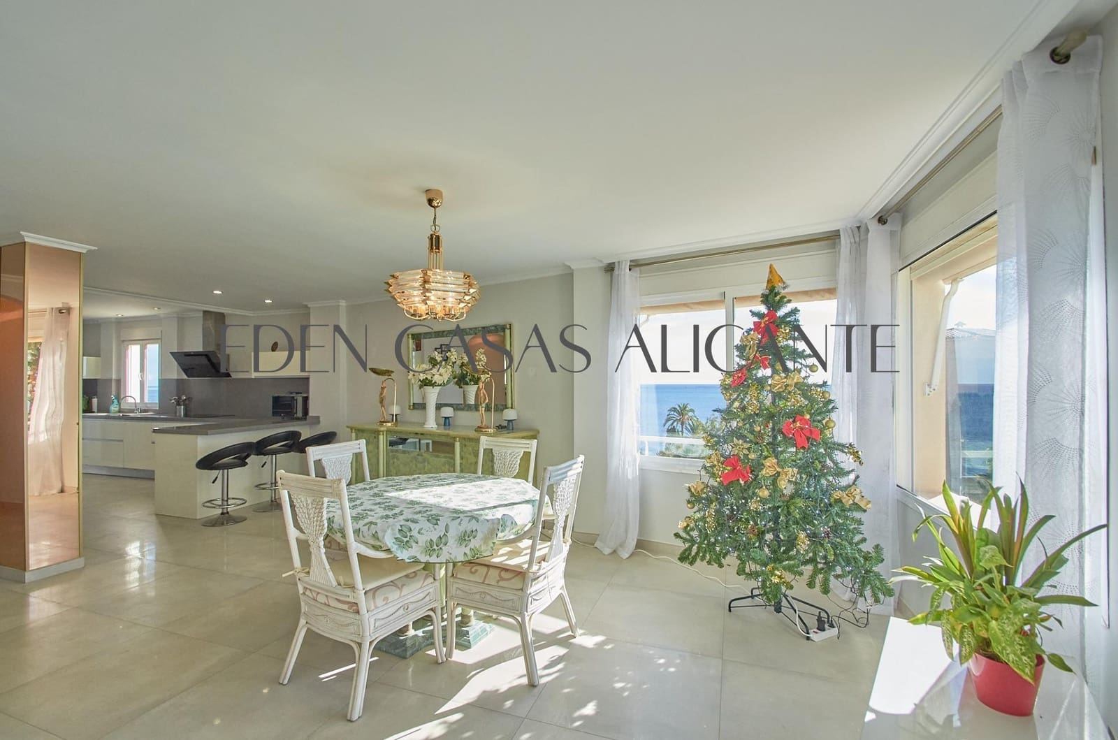 5 bedroom Villa for sale in Coveta Fuma with pool garage - € 1,150,000 (Ref: 9474987)