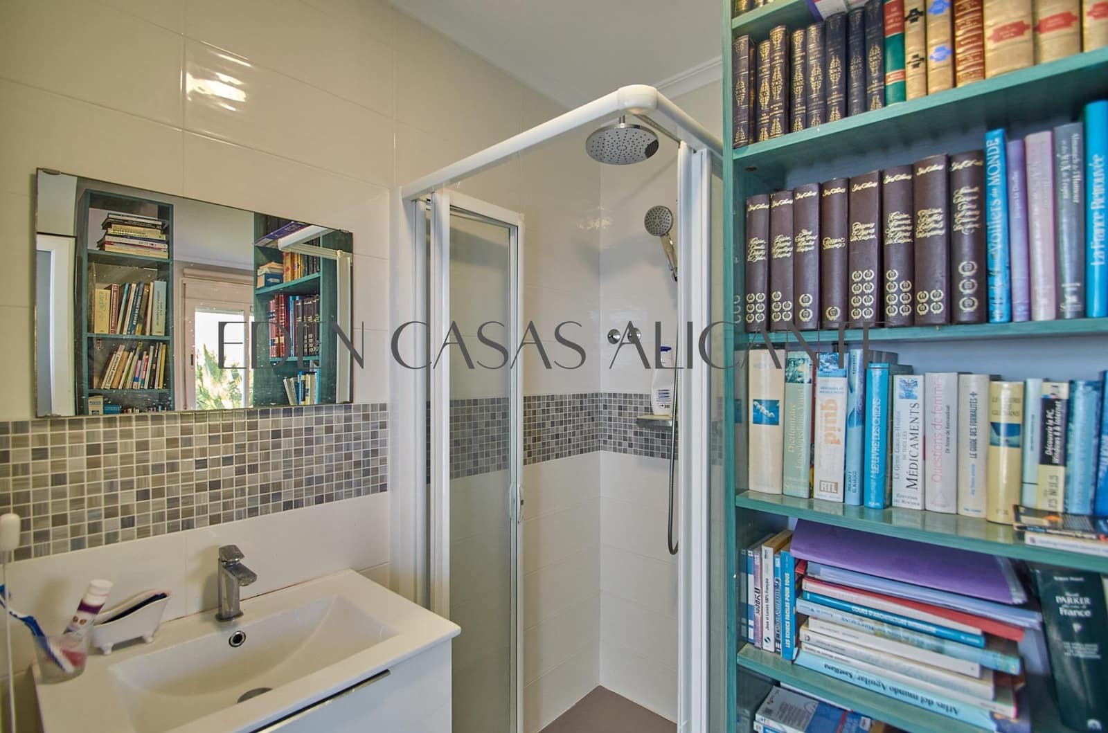 5 bedroom Villa for sale in Coveta Fuma with pool garage - € 1,150,000 (Ref: 9474987)