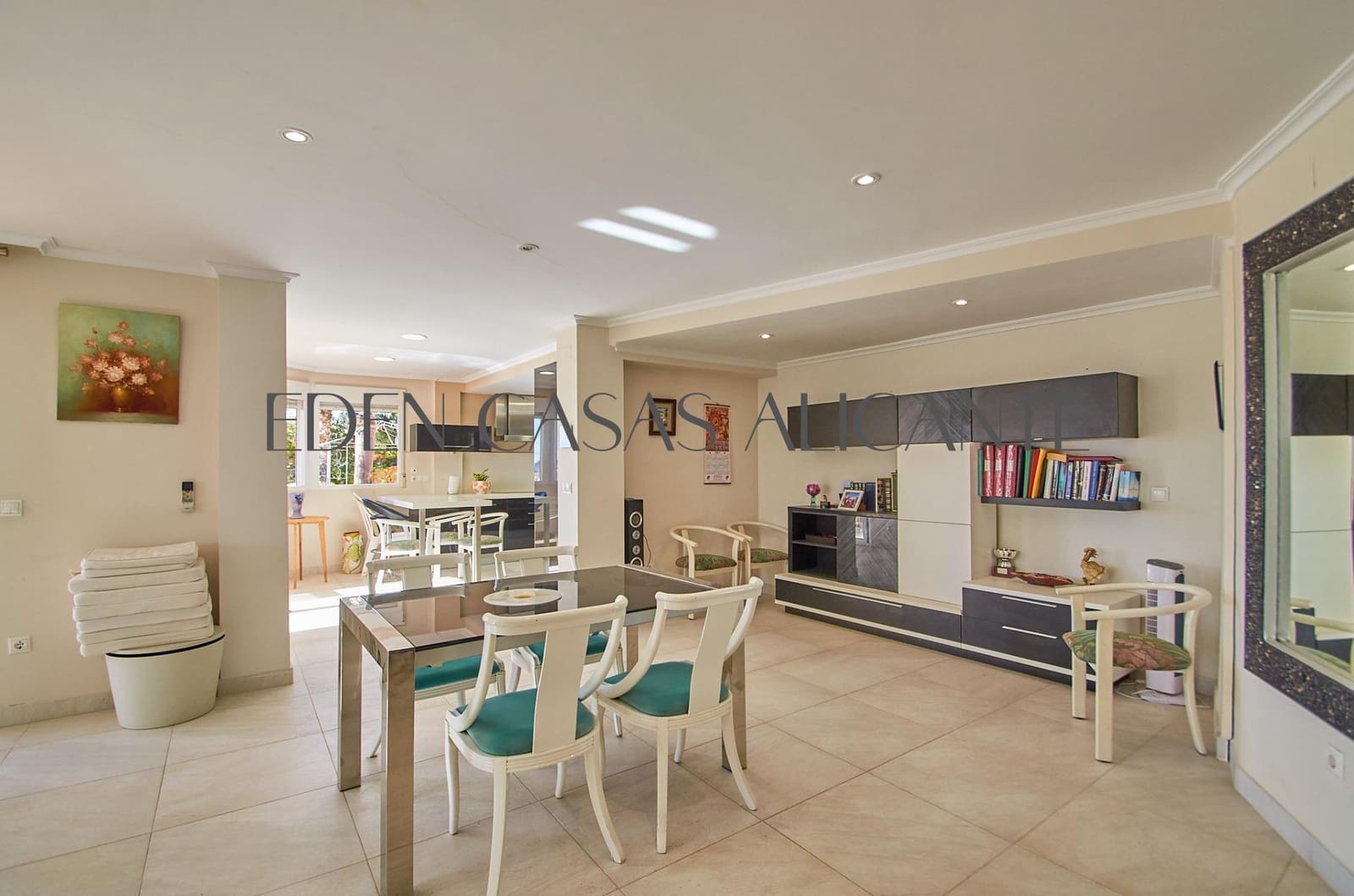 5 bedroom Villa for sale in Coveta Fuma with pool garage - € 1,150,000 (Ref: 9474987)