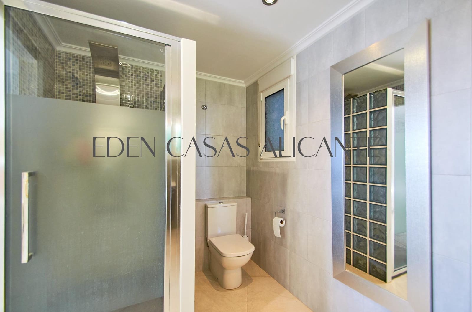 5 bedroom Villa for sale in Coveta Fuma with pool garage - € 1,150,000 (Ref: 9474987)