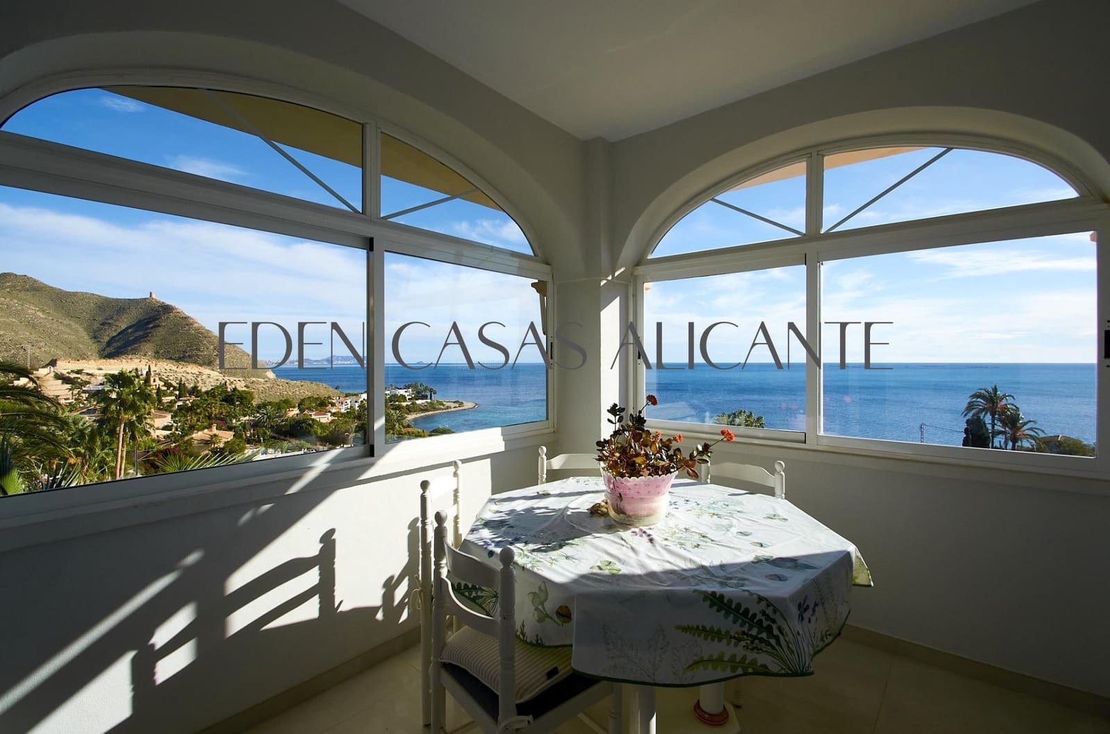 5 bedroom Villa for sale in Coveta Fuma with pool garage - € 1,150,000 (Ref: 9474987)