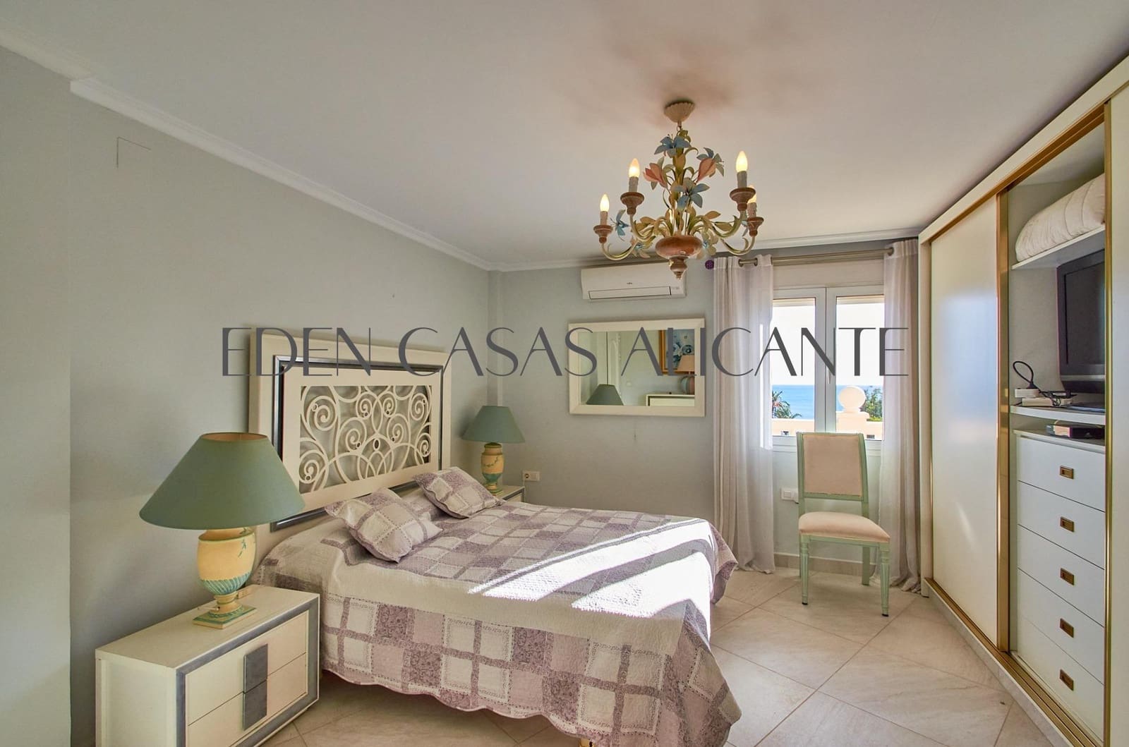 5 bedroom Villa for sale in Coveta Fuma with pool garage - € 1,150,000 (Ref: 9474987)