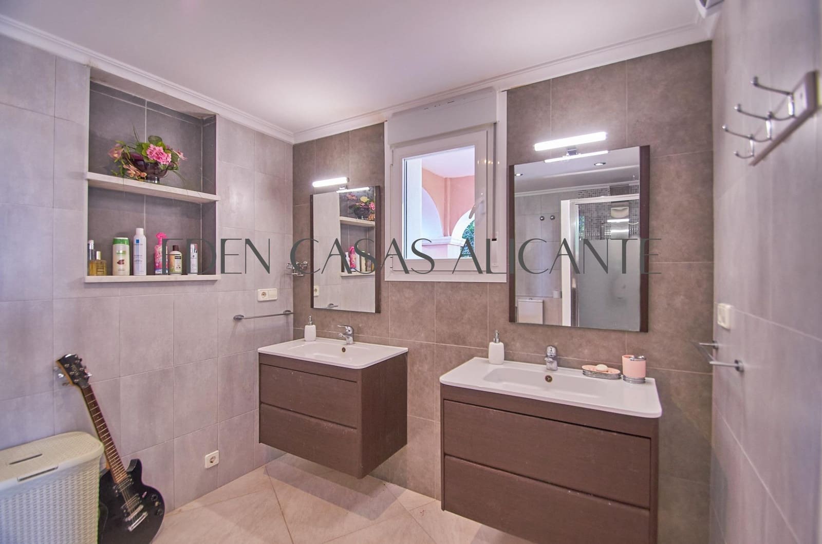 5 bedroom Villa for sale in Coveta Fuma with pool garage - € 1,150,000 (Ref: 9474987)