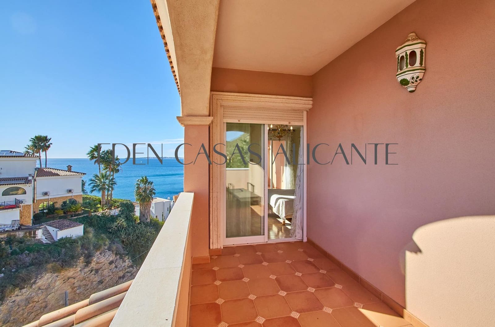 5 bedroom Villa for sale in Coveta Fuma with pool garage - € 1,150,000 (Ref: 9474987)