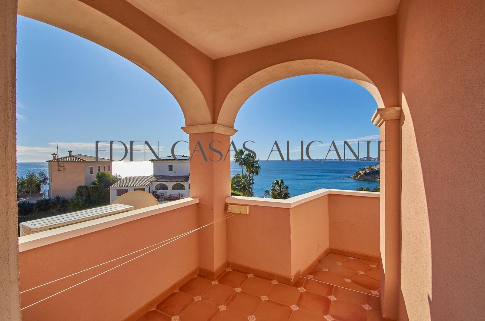 5 bedroom Villa for sale in Coveta Fuma with pool garage - € 1,150,000 (Ref: 9474987)