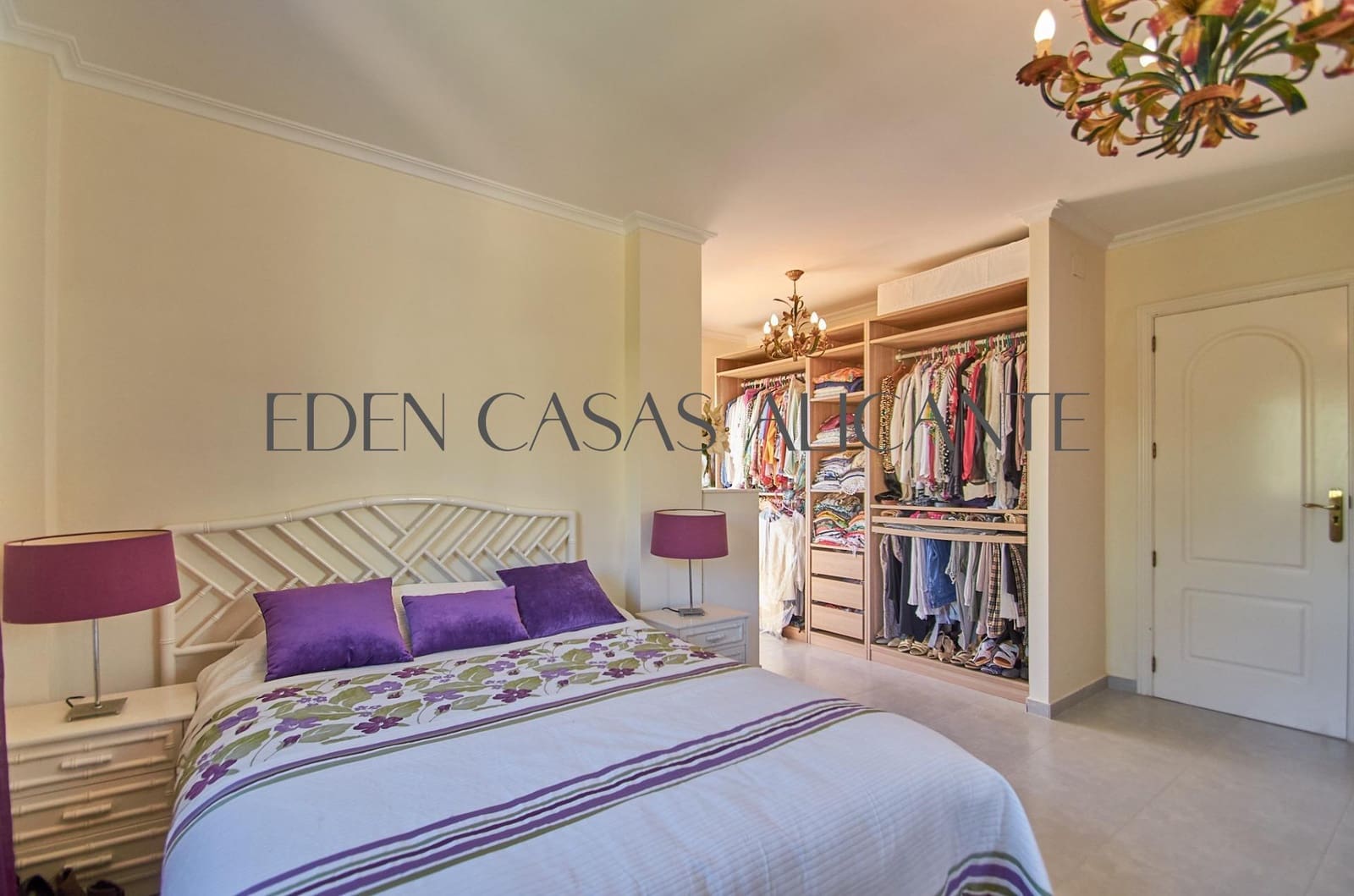 5 bedroom Villa for sale in Coveta Fuma with pool garage - € 1,150,000 (Ref: 9474987)