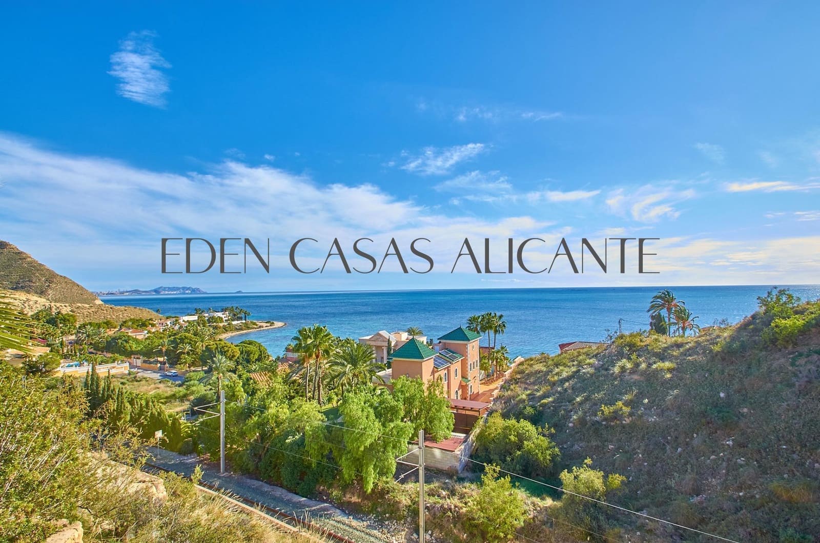 5 bedroom Villa for sale in Coveta Fuma with pool garage - € 1,150,000 (Ref: 9474987)