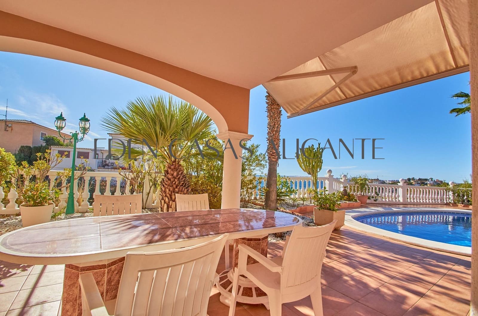 5 bedroom Villa for sale in Coveta Fuma with pool garage - € 1,150,000 (Ref: 9474987)