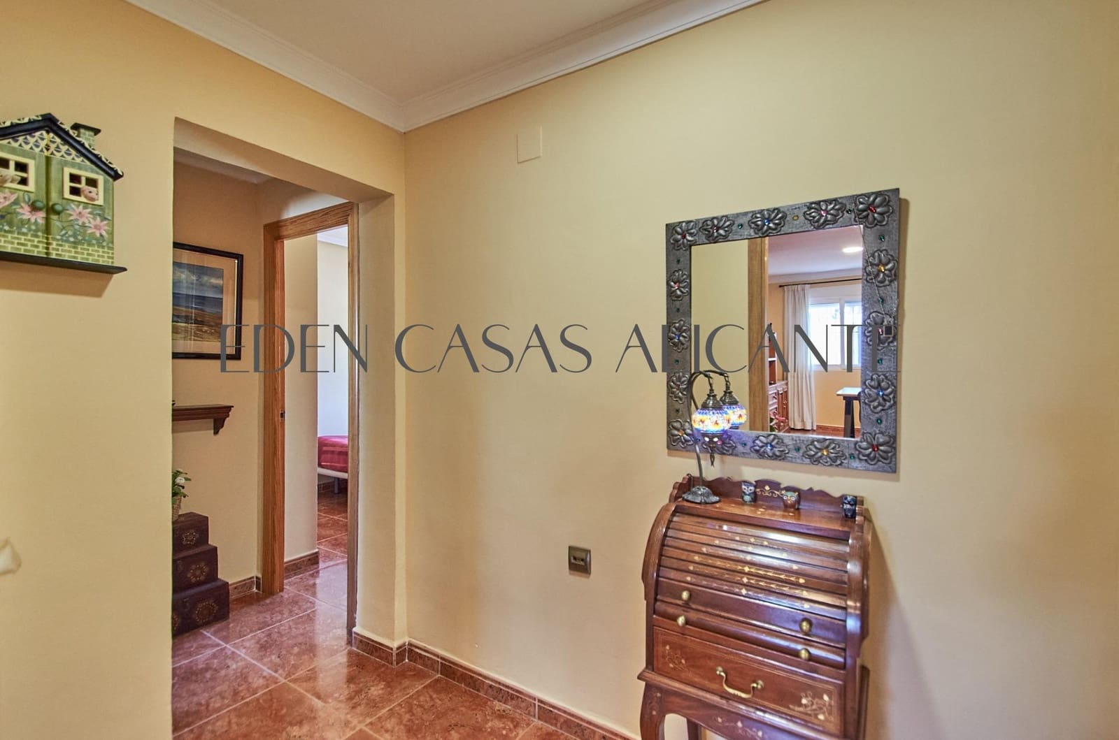 5 soverom Villa til salgs i Alicante by med svømmebasseng garasje - € 659 500 (Ref: 9513566)