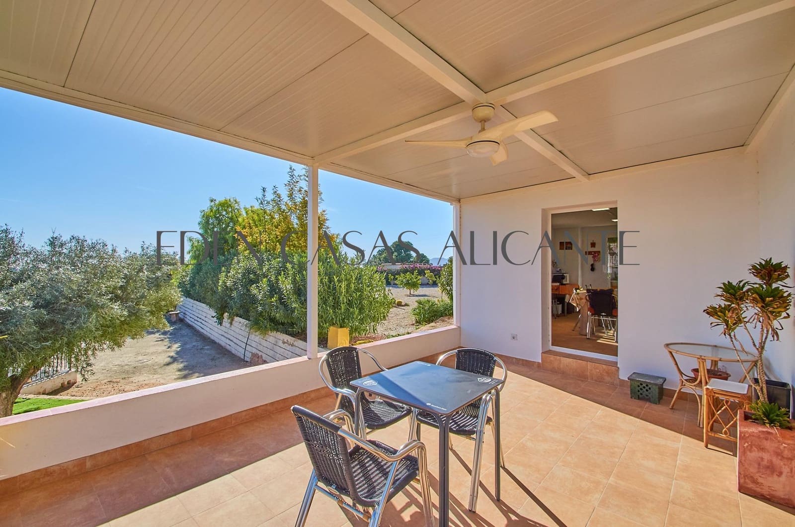 5 soverom Villa til salgs i Alicante by med svømmebasseng garasje - € 659 500 (Ref: 9513566)