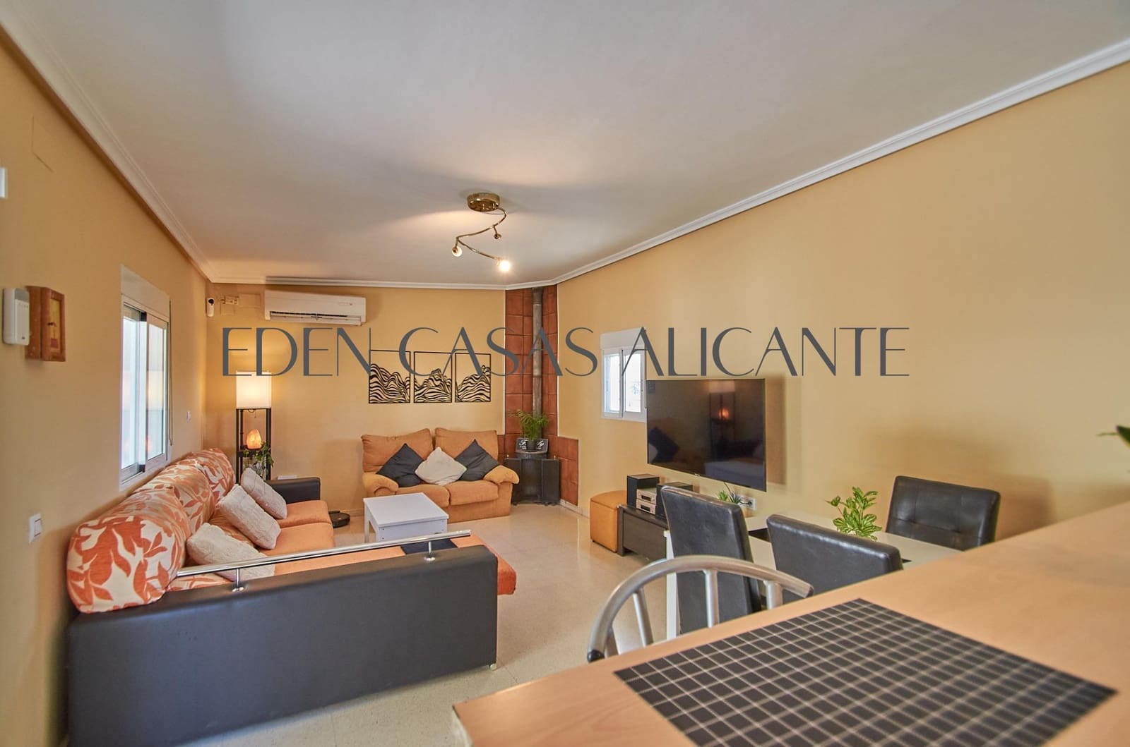 5 soverom Villa til salgs i Alicante by med svømmebasseng garasje - € 659 500 (Ref: 9513566)
