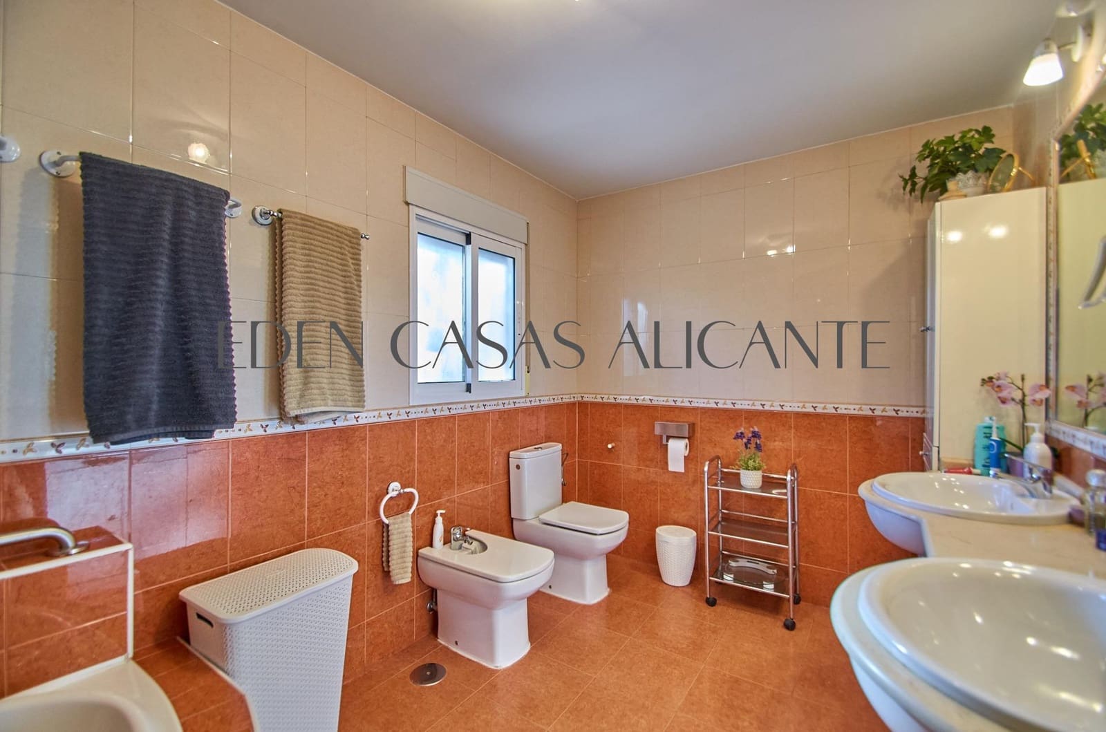 5 bedroom Villa for sale in Alicante / Alacant city with pool garage - € 659,500 (Ref: 9513566)