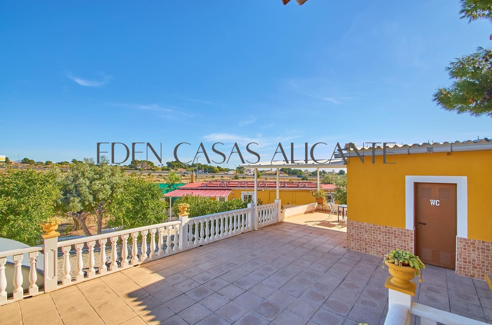 5 bedroom Villa for sale in Alicante / Alacant city with pool garage - € 659,500 (Ref: 9513566)