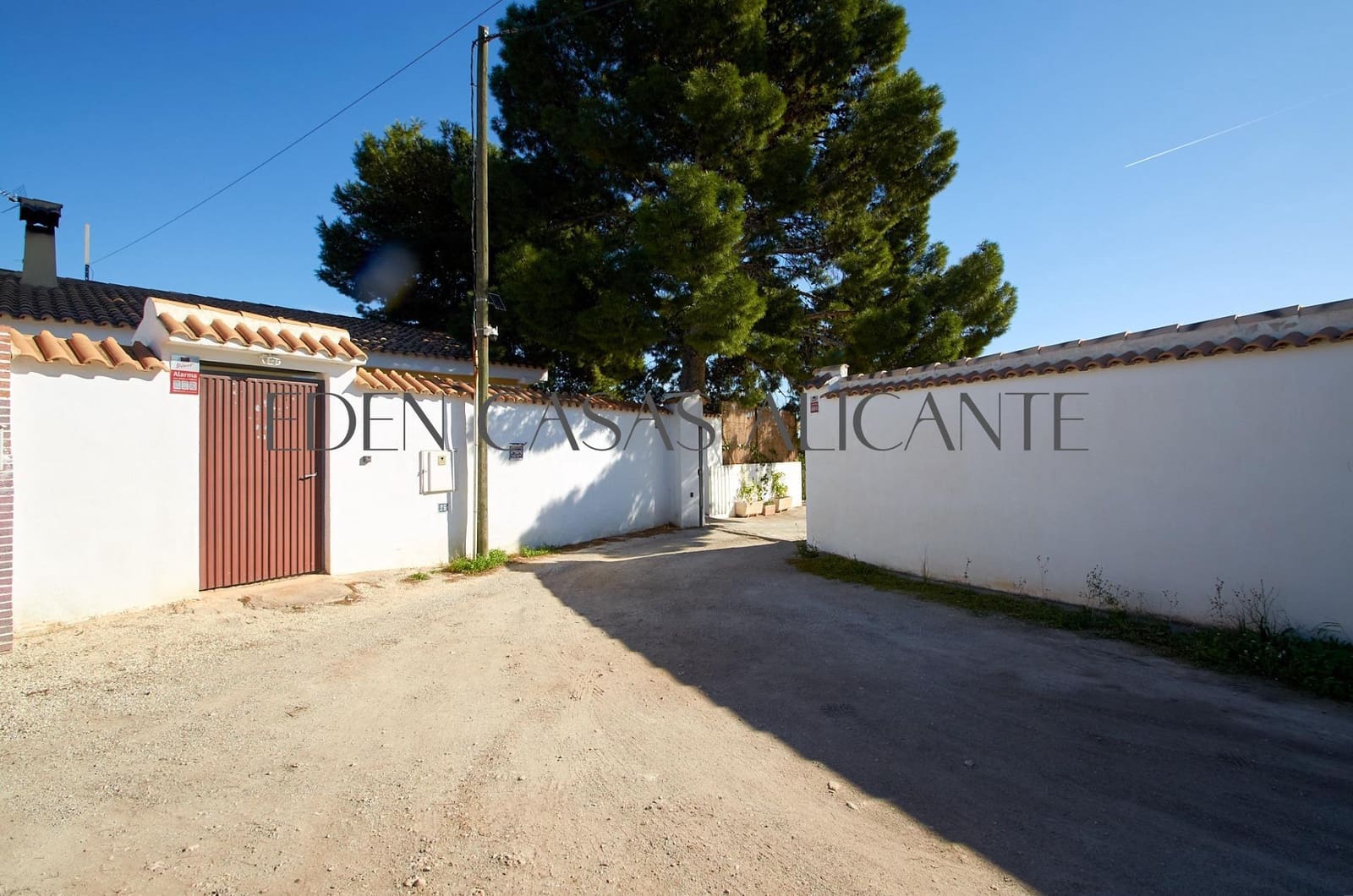 5 bedroom Villa for sale in Alicante / Alacant city with pool garage - € 659,500 (Ref: 9513566)