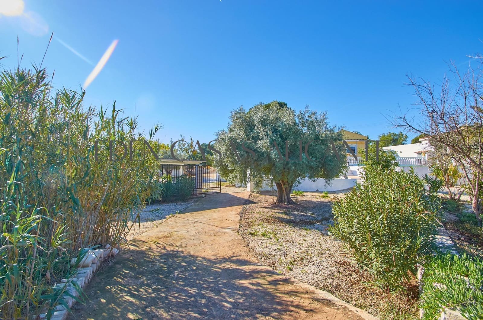 5 bedroom Villa for sale in Alicante / Alacant city with pool garage - € 659,500 (Ref: 9513566)