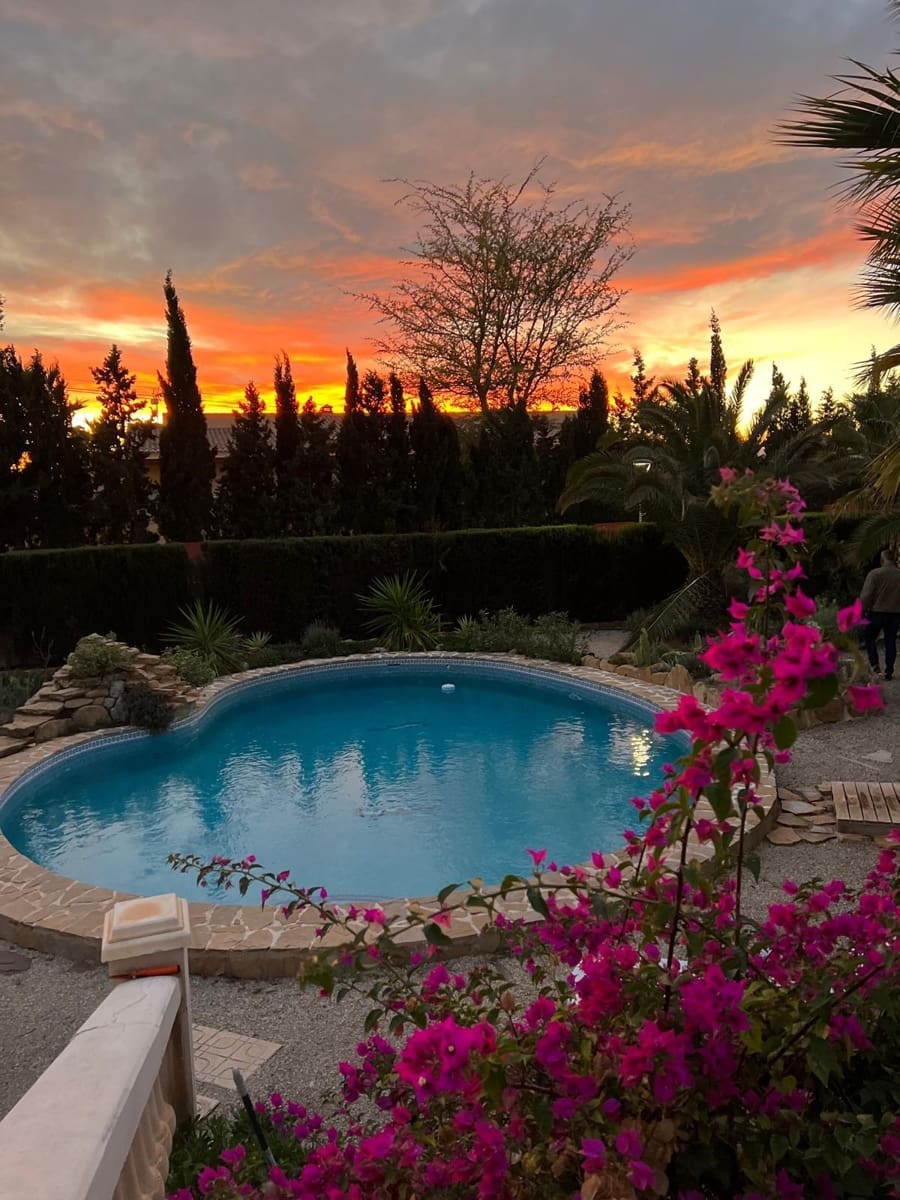 3 chambre Villa/Maison à vendre à Busot avec piscine garage - 440 000 € (Ref: 9519167)