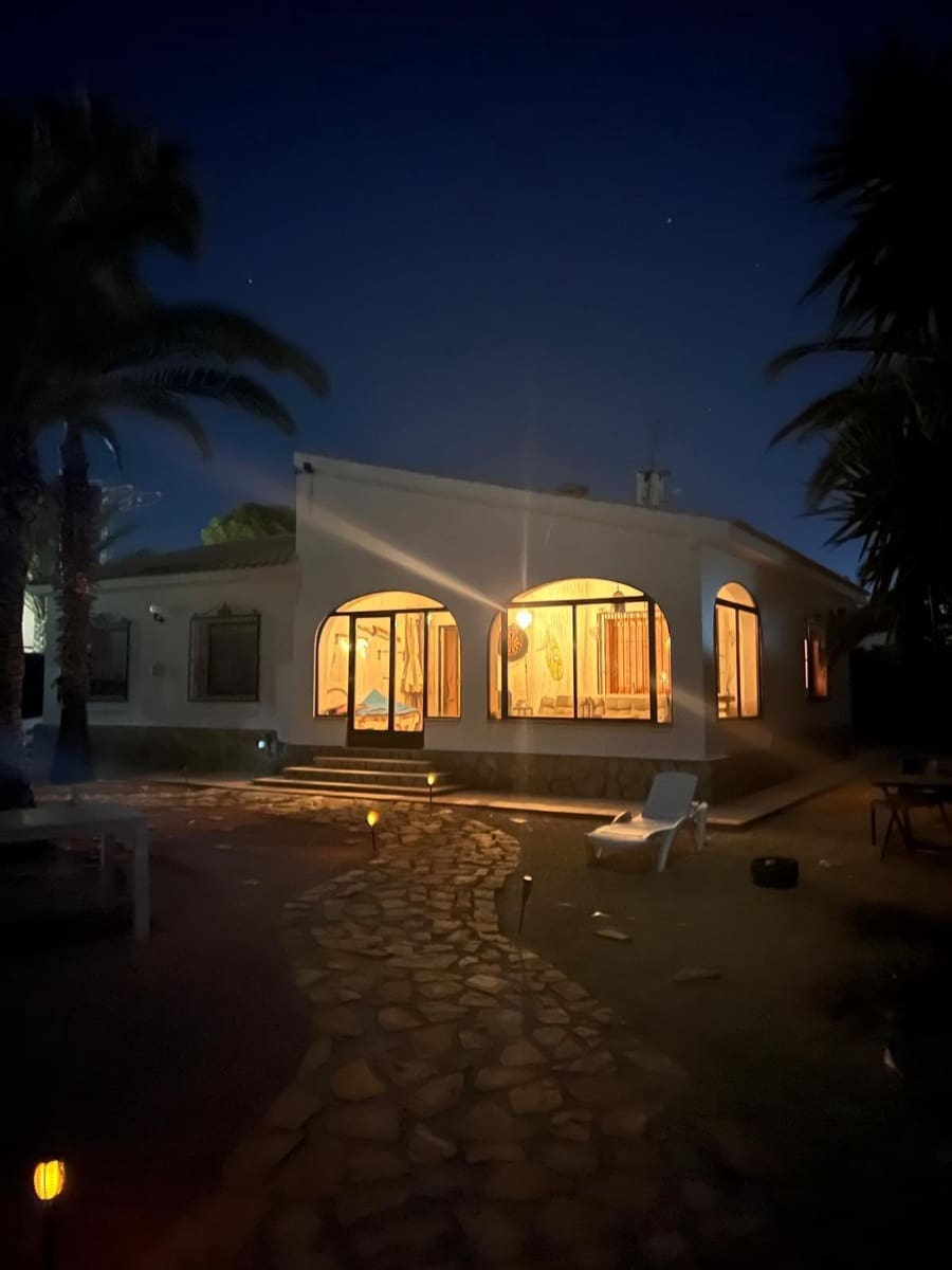 3 chambre Villa/Maison à vendre à Busot avec piscine garage - 440 000 € (Ref: 9519167)