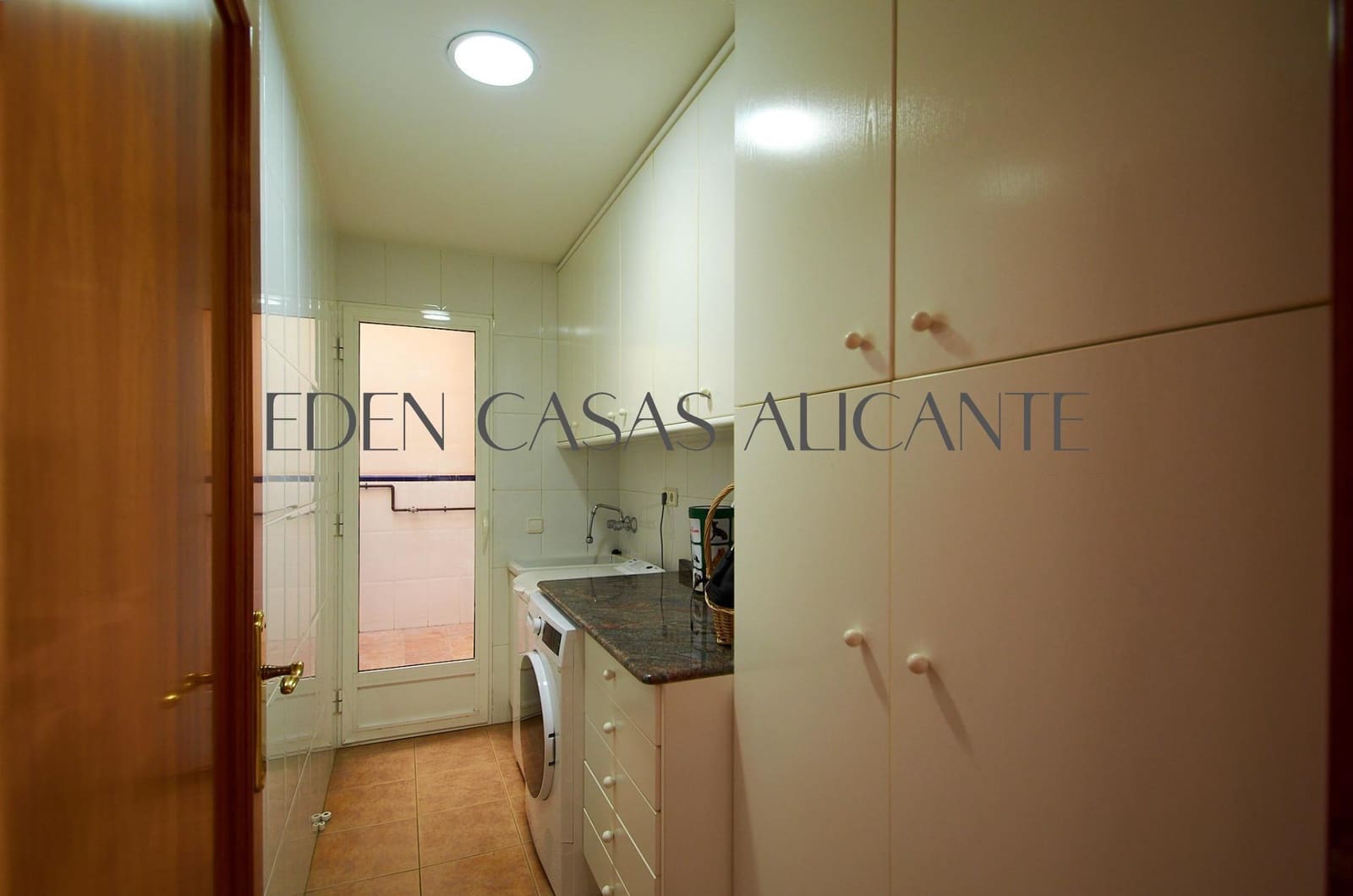 5 slaapkamer Rijtjeshuis te koop in San Vicente / Sant Vicent del Raspeig met garage - € 1.250.000 (Ref: 9524480)