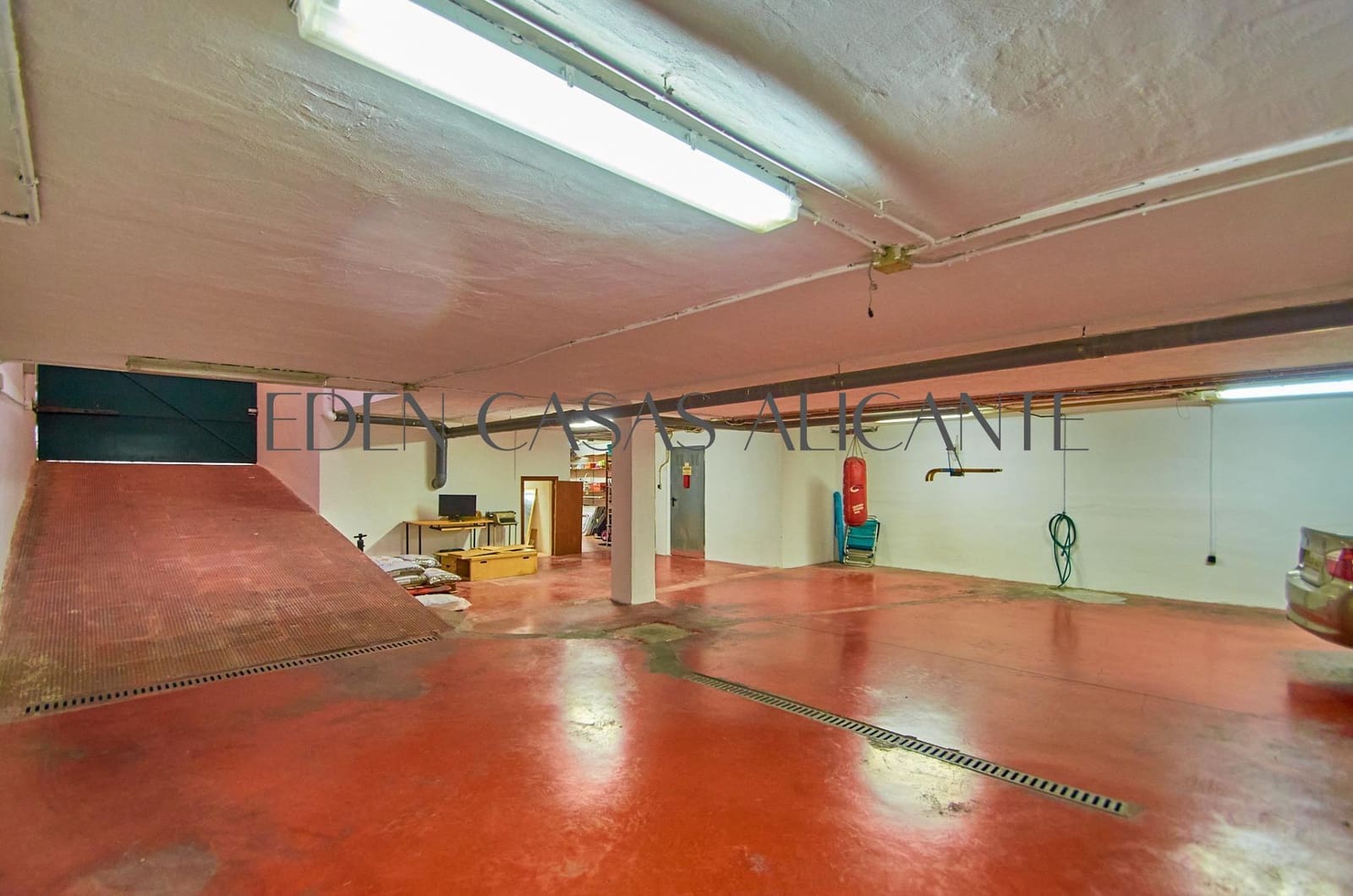 5 slaapkamer Rijtjeshuis te koop in San Vicente / Sant Vicent del Raspeig met garage - € 1.250.000 (Ref: 9524480)