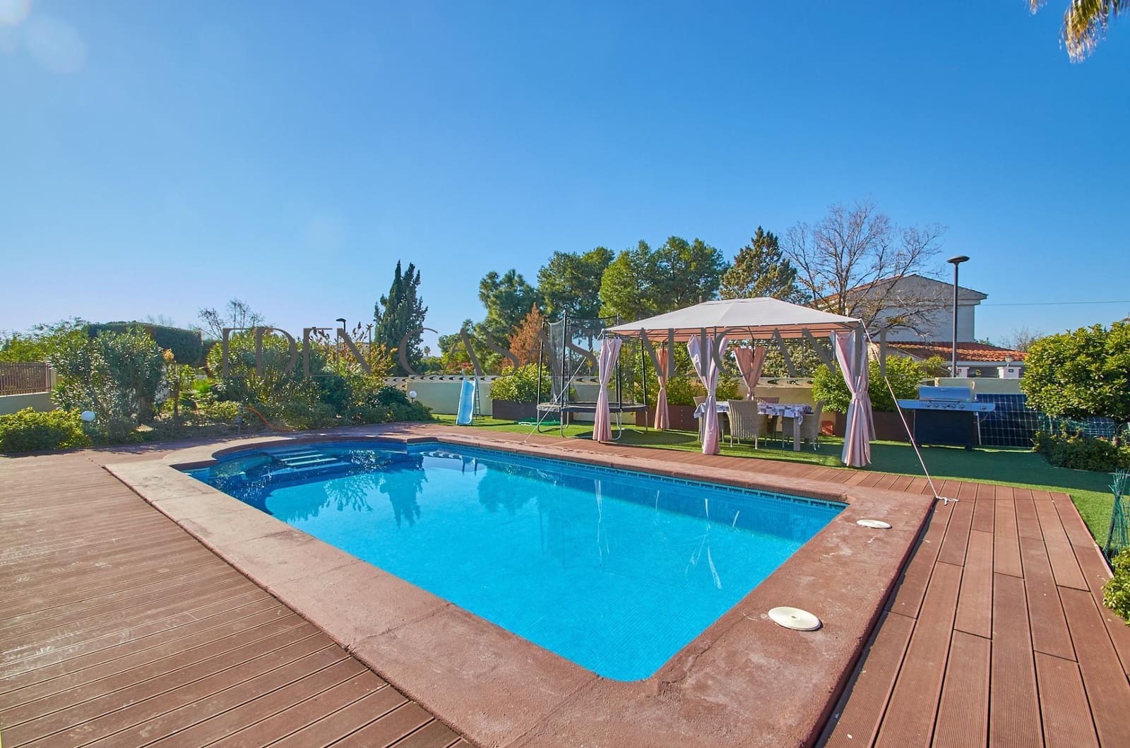 4 bedroom Villa for sale in San Vicente / Sant Vicent del Raspeig with pool - € 569,000 (Ref: 9530832)
