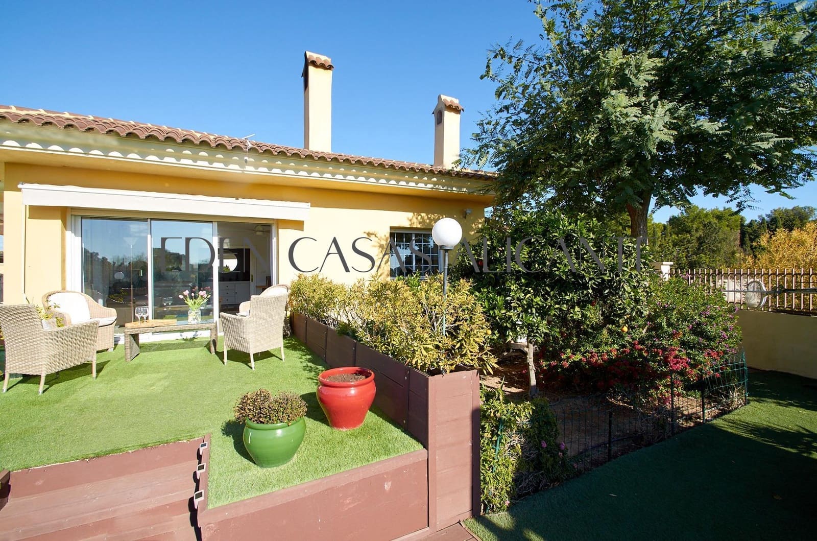 4 bedroom Villa for sale in San Vicente / Sant Vicent del Raspeig with pool - € 569,000 (Ref: 9530832)