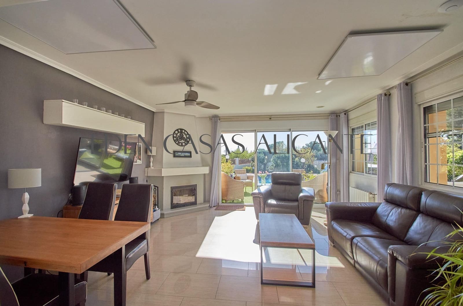 4 sypialnia Willa na sprzedaż w San Vicente / Sant Vicent del Raspeig z basenem - 555 000 € (Ref: 9530832)