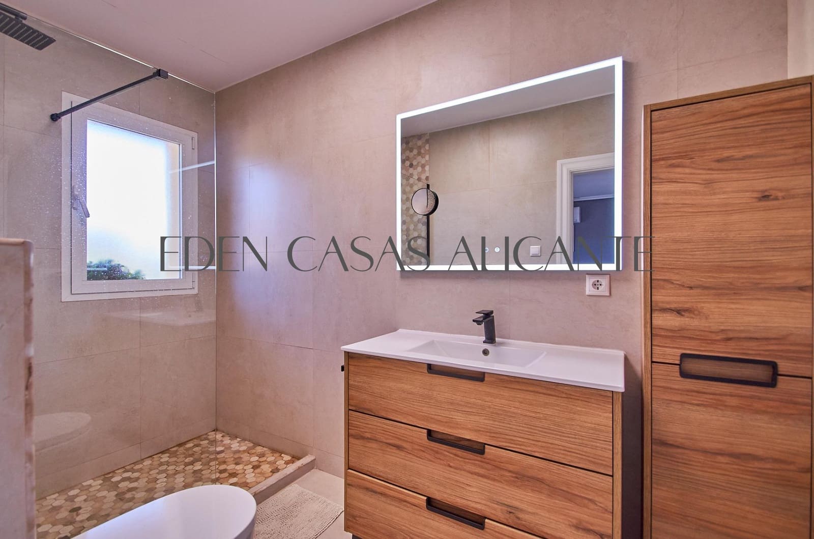 4 sypialnia Willa na sprzedaż w San Vicente / Sant Vicent del Raspeig z basenem - 555 000 € (Ref: 9530832)