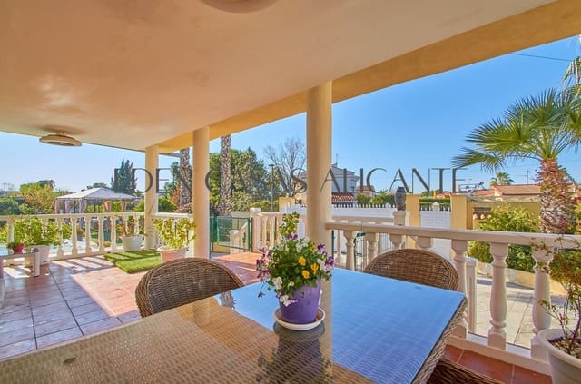 4 Zimmer Villa zu verkaufen in San Vicente / Sant Vicent del Raspeig mit Pool - 569.000 € (Ref: 9530832)