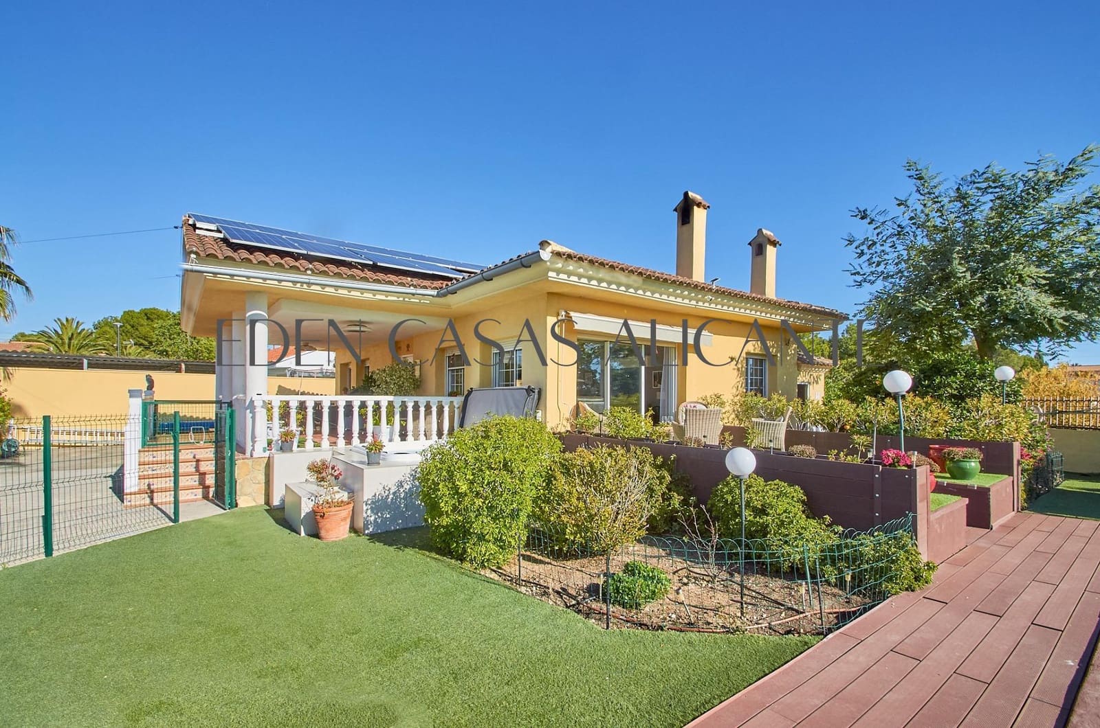 4 sypialnia Willa na sprzedaż w San Vicente / Sant Vicent del Raspeig z basenem - 555 000 € (Ref: 9530832)